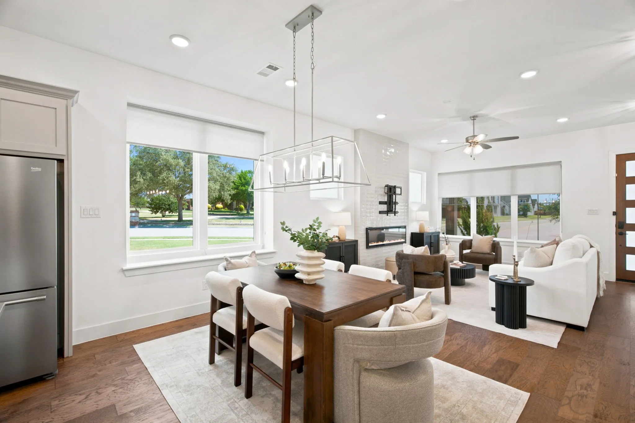 Single Family Residence For Sale in Tarrant County , 7129 Feather Crest Lane, North Richland Hills, Texas 76182, 4 Bedroom, 4 Bathroom, 3 Garage spaces, 2,639 Sqft, built in 2022, mls#21386000, Real Estate Agent in North Richland Hills, Homes For Sale in Tarrant county, Homes For Sale in North Richland Hills, Realtor in North Richland Hills Texas, Real Estate Brokerage Independent Realty Texas, Luminita Cordes Realtor