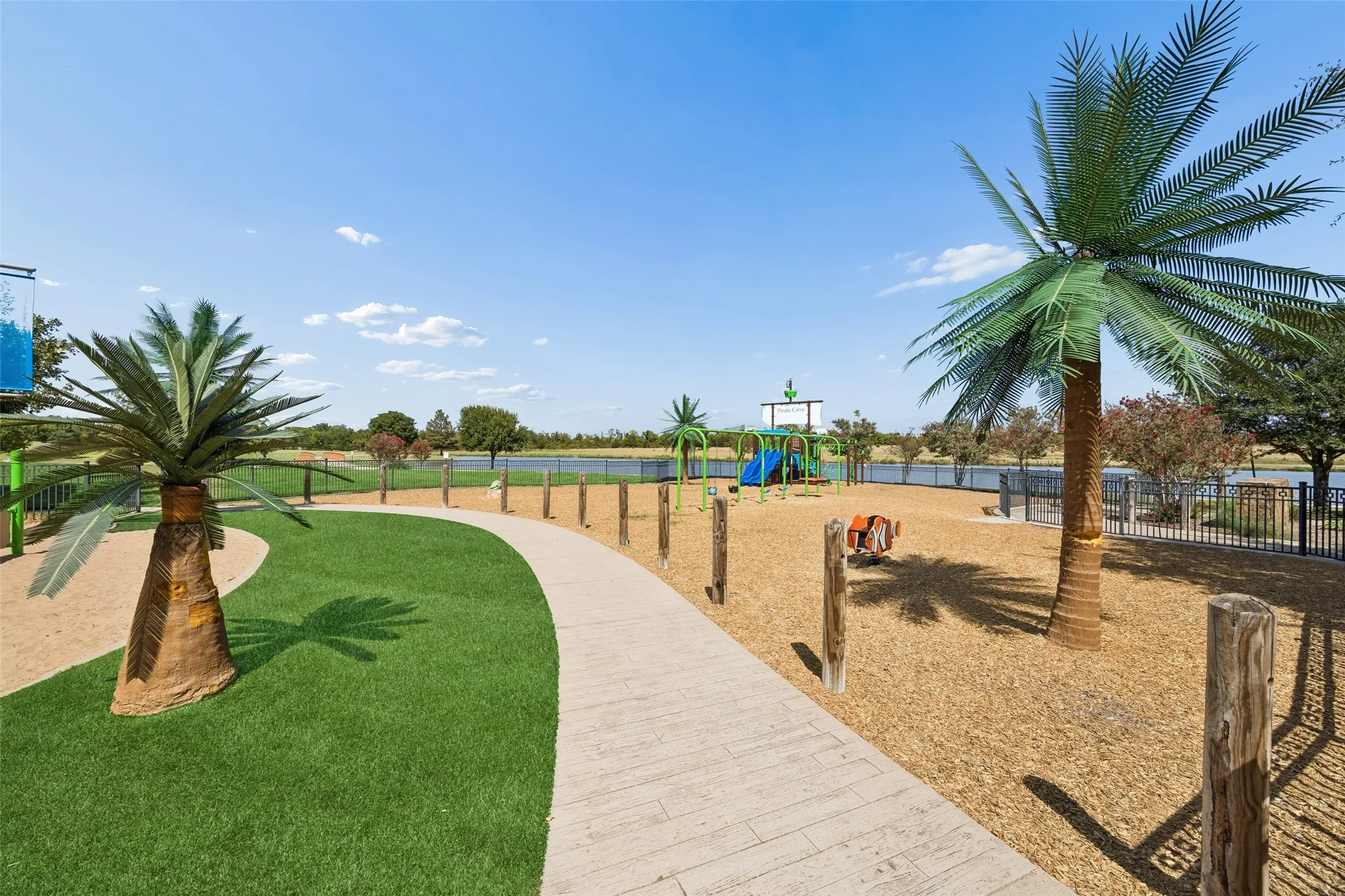 Single Family Residence For Sale in Kaufman County , 2017 Stonewood Court, Heartland, Texas 75126, 3 Bedroom, 3 Bathroom, 2 Garage spaces, 2,506 Sqft, built in 2008, mls#21382869, Real Estate Agent in Heartland, Homes For Sale in Kaufman county, Homes For Sale in Heartland, Realtor in Heartland Texas, Real Estate Brokerage Independent Realty Texas, Luminita Cordes Realtor