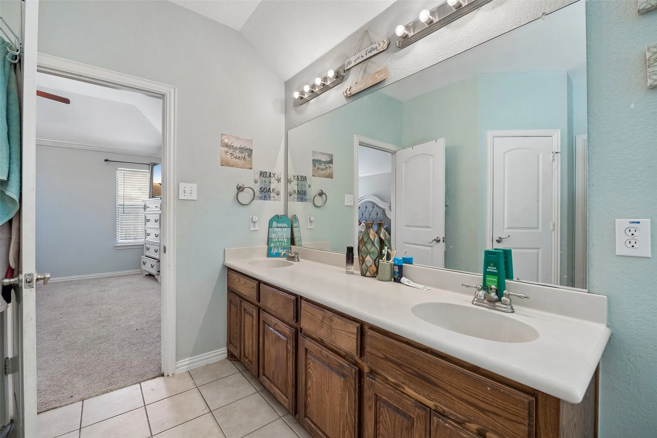 Single Family Residence For Sale in Kaufman County , 2017 Stonewood Court, Heartland, Texas 75126, 3 Bedroom, 3 Bathroom, 2 Garage spaces, 2,506 Sqft, built in 2008, mls#21382869, Real Estate Agent in Heartland, Homes For Sale in Kaufman county, Homes For Sale in Heartland, Realtor in Heartland Texas, Real Estate Brokerage Independent Realty Texas, Luminita Cordes Realtor