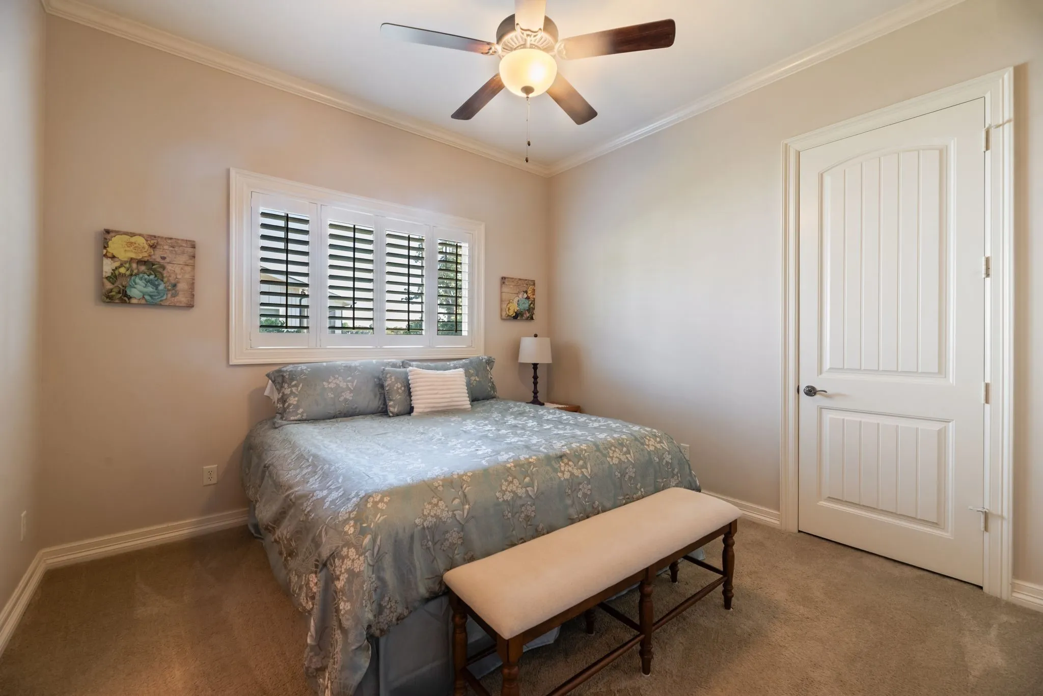 Single Family Residence For Sale in Navarro County , 560 Clubhouse Drive, Corsicana, Texas 75109, 4 Bedroom, 4 Bathroom, 3 Garage spaces, 3,404 Sqft, built in 2014, mls#21378542, Real Estate Agent in Corsicana, Homes For Sale in Navarro county, Homes For Sale in Corsicana, Realtor in Corsicana Texas, Real Estate Brokerage Independent Realty Texas, Luminita Cordes Realtor