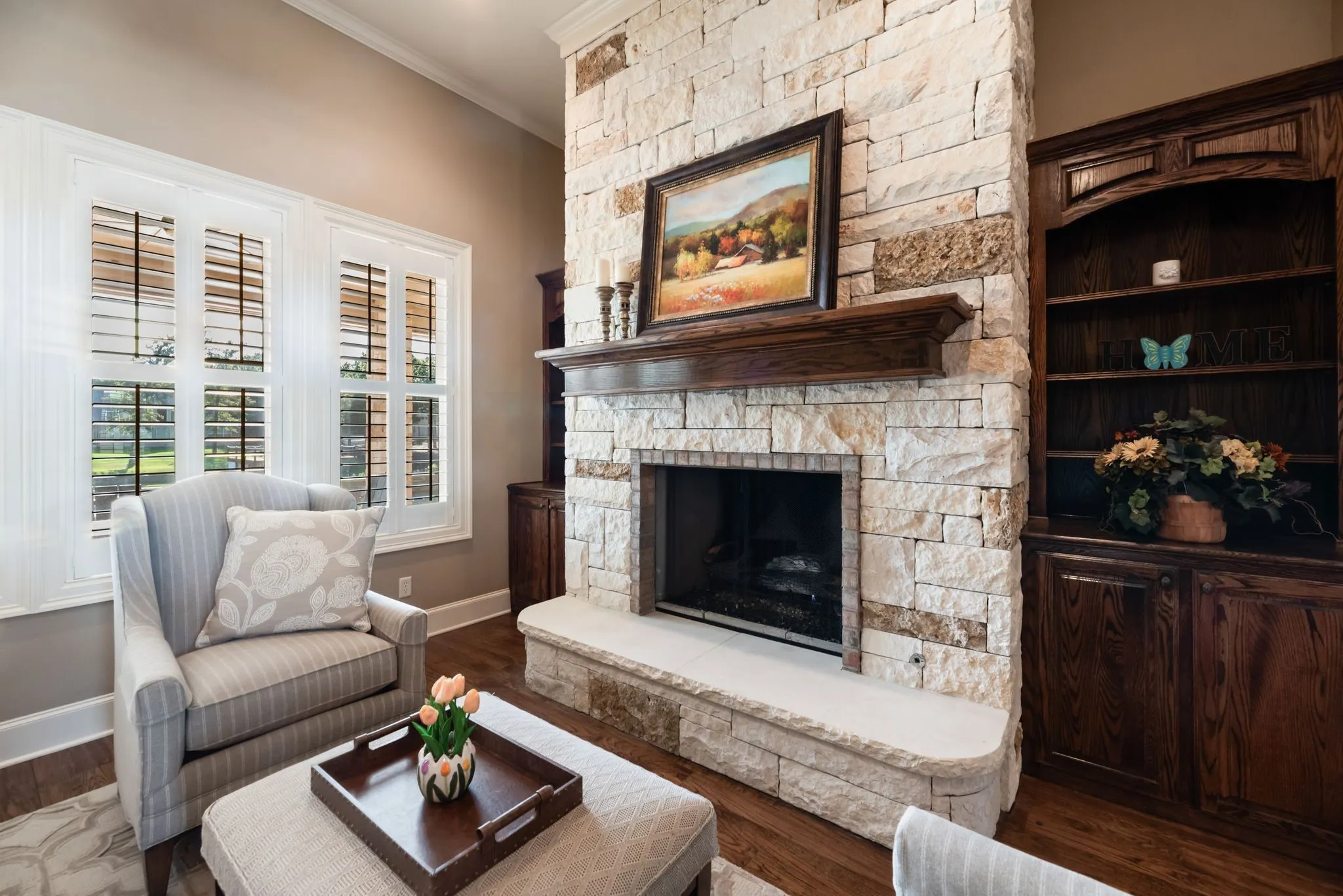 Single Family Residence For Sale in Navarro County , 560 Clubhouse Drive, Corsicana, Texas 75109, 4 Bedroom, 4 Bathroom, 3 Garage spaces, 3,404 Sqft, built in 2014, mls#21378542, Real Estate Agent in Corsicana, Homes For Sale in Navarro county, Homes For Sale in Corsicana, Realtor in Corsicana Texas, Real Estate Brokerage Independent Realty Texas, Luminita Cordes Realtor