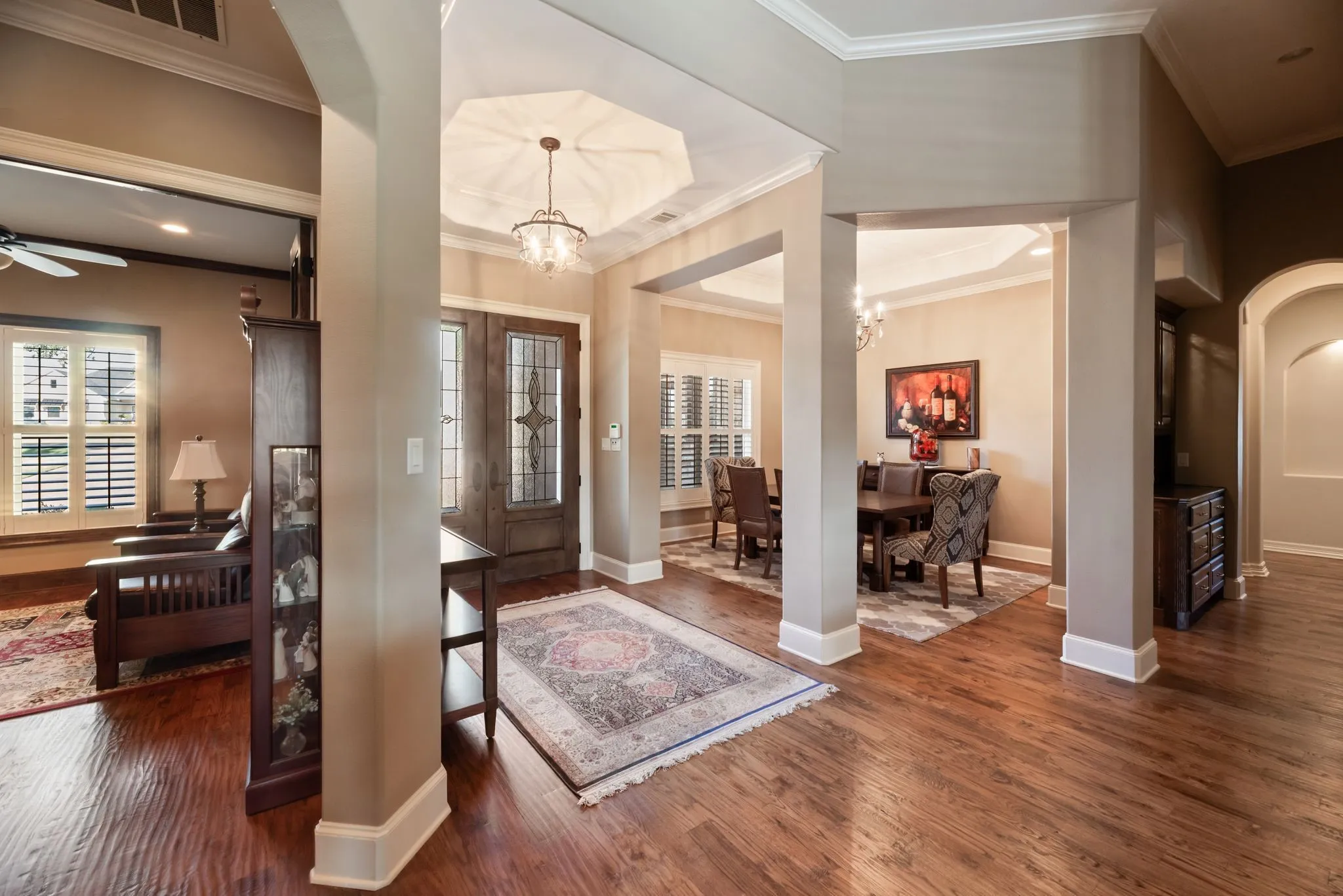 Single Family Residence For Sale in Navarro County , 560 Clubhouse Drive, Corsicana, Texas 75109, 4 Bedroom, 4 Bathroom, 3 Garage spaces, 3,404 Sqft, built in 2014, mls#21378542, Real Estate Agent in Corsicana, Homes For Sale in Navarro county, Homes For Sale in Corsicana, Realtor in Corsicana Texas, Real Estate Brokerage Independent Realty Texas, Luminita Cordes Realtor