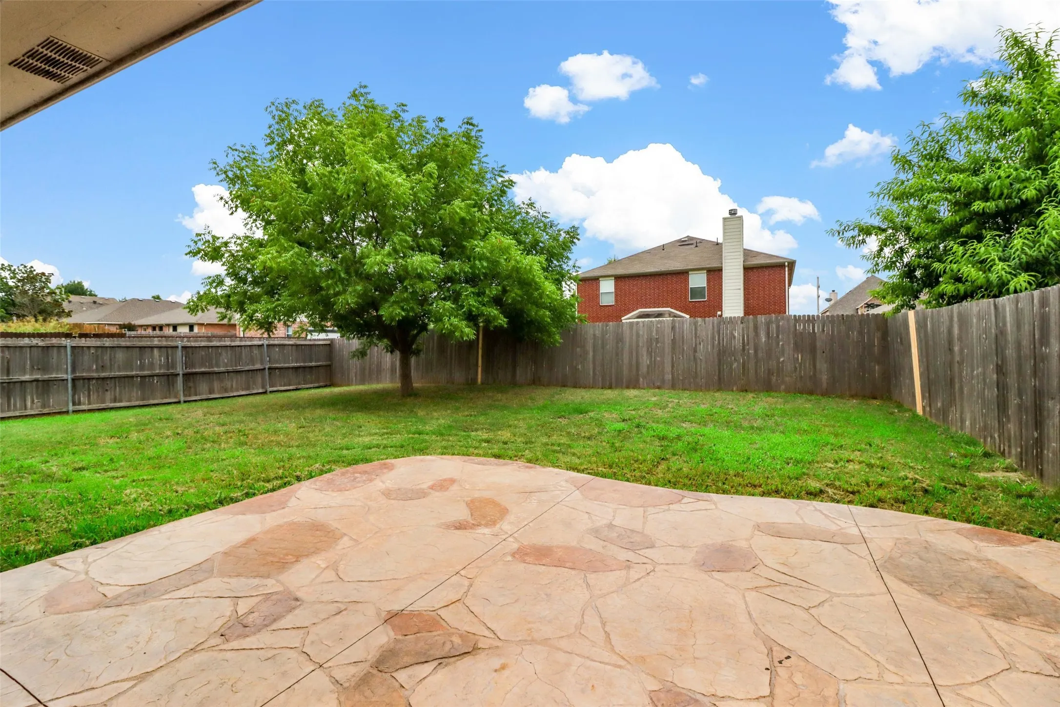 Single Family Residence For Rent in Collin County , 1201 Caroline Drive, Princeton, Texas 75407, 4 Bedroom, 2 Bathroom, 2 Garage spaces, 1,559 Sqft, built in 2006, mls#21386114, Real Estate Agent in Princeton, Homes For Rent in Collin county, Homes For Rent in Princeton, Realtor in Princeton Texas, Real Estate Brokerage Independent Realty Texas, Luminita Cordes Realtor