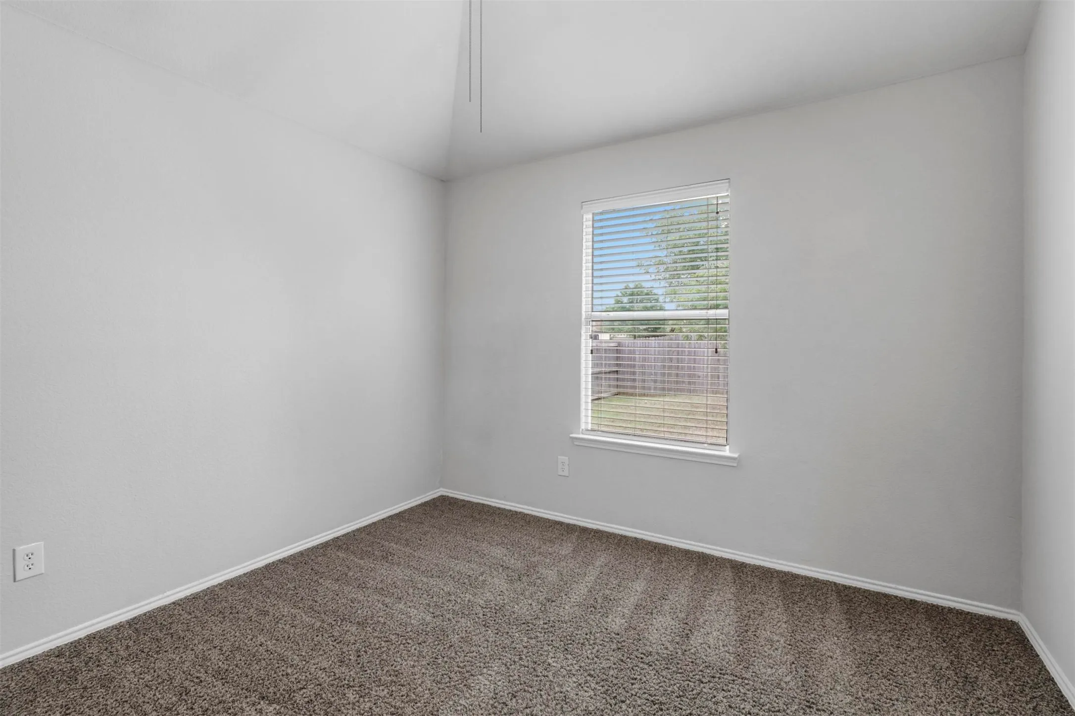 Single Family Residence For Rent in Collin County , 1201 Caroline Drive, Princeton, Texas 75407, 4 Bedroom, 2 Bathroom, 2 Garage spaces, 1,559 Sqft, built in 2006, mls#21386114, Real Estate Agent in Princeton, Homes For Rent in Collin county, Homes For Rent in Princeton, Realtor in Princeton Texas, Real Estate Brokerage Independent Realty Texas, Luminita Cordes Realtor