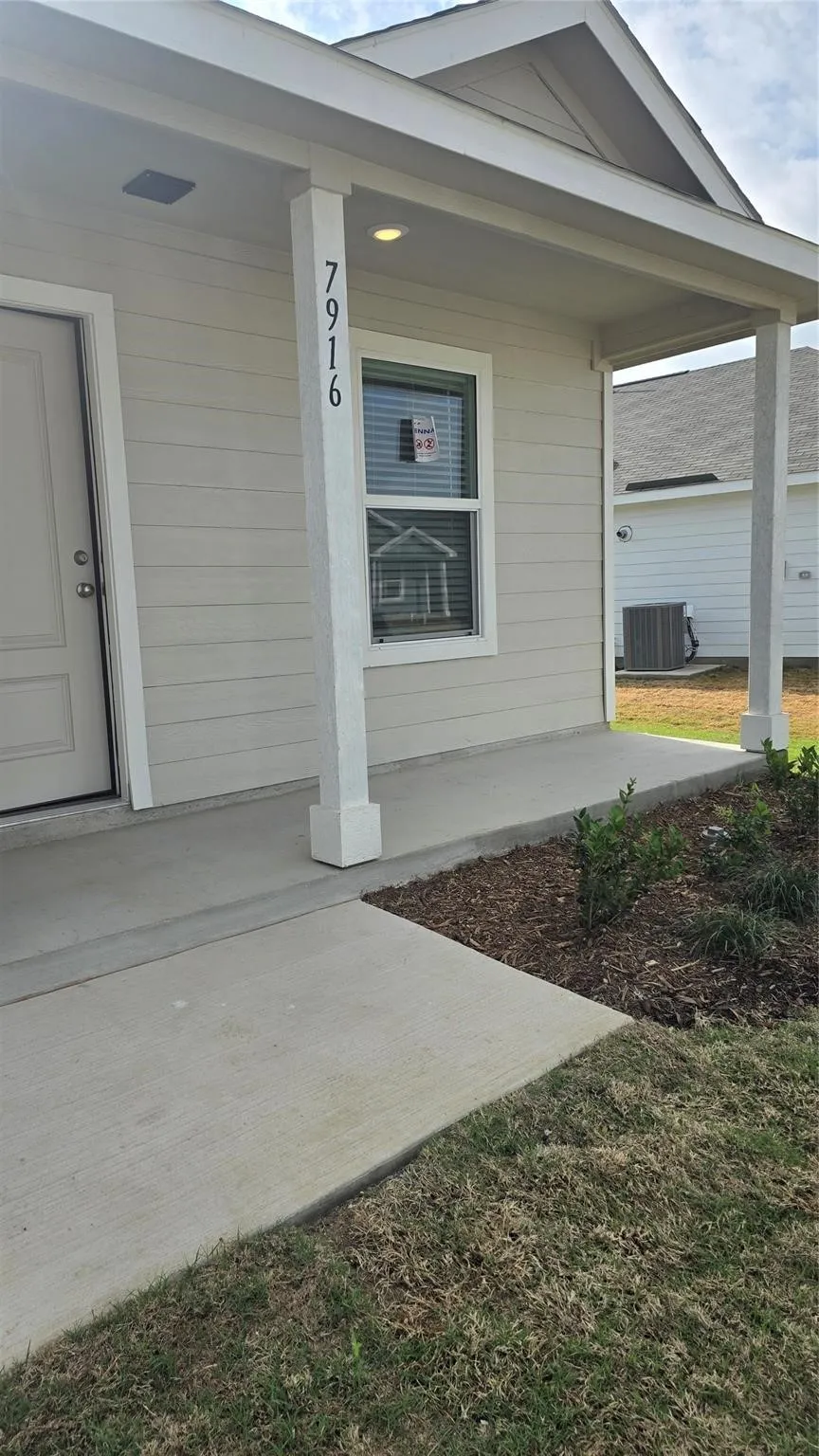 Single Family Residence For Rent in Collin County , 7916 Rutherford Lane, Mc Kinney, Texas 75071, 4 Bedroom, 2 Bathroom, 2 Garage spaces, 2,048 Sqft, built in 2024, mls#21386070, Real Estate Agent in Mc Kinney, Homes For Rent in Collin county, Homes For Rent in Mc Kinney, Realtor in Mc Kinney Texas, Real Estate Brokerage Independent Realty Texas, Luminita Cordes Realtor