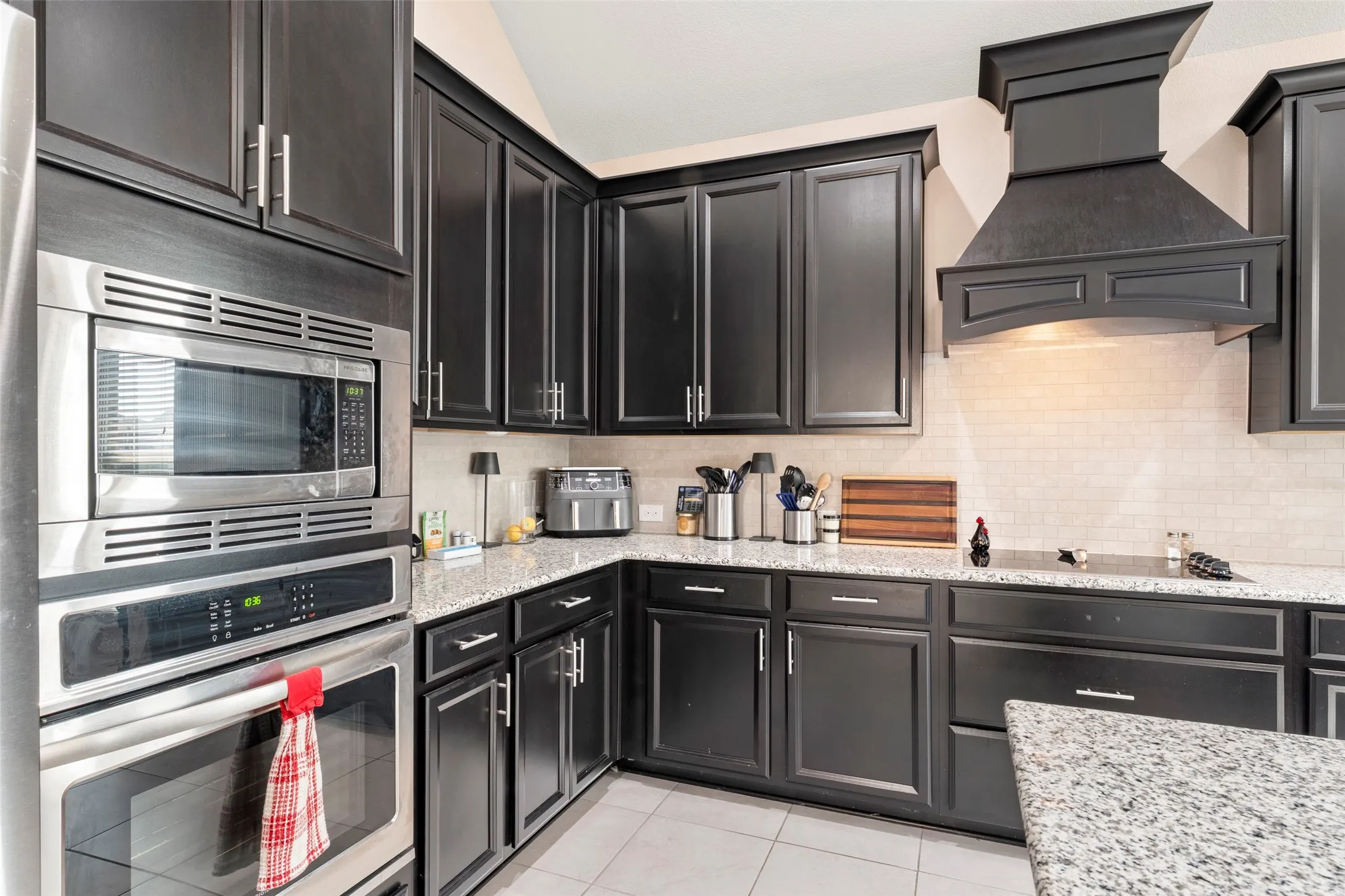 Single Family Residence For Rent in Kaufman County , 127 Chaco Drive, Forney, Texas 75126, 3 Bedroom, 2 Bathroom, 3 Garage spaces, 1,860 Sqft, built in 2017, mls#21386125, Real Estate Agent in Forney, Homes For Rent in Kaufman county, Homes For Rent in Forney, Realtor in Forney Texas, Real Estate Brokerage Independent Realty Texas, Luminita Cordes Realtor