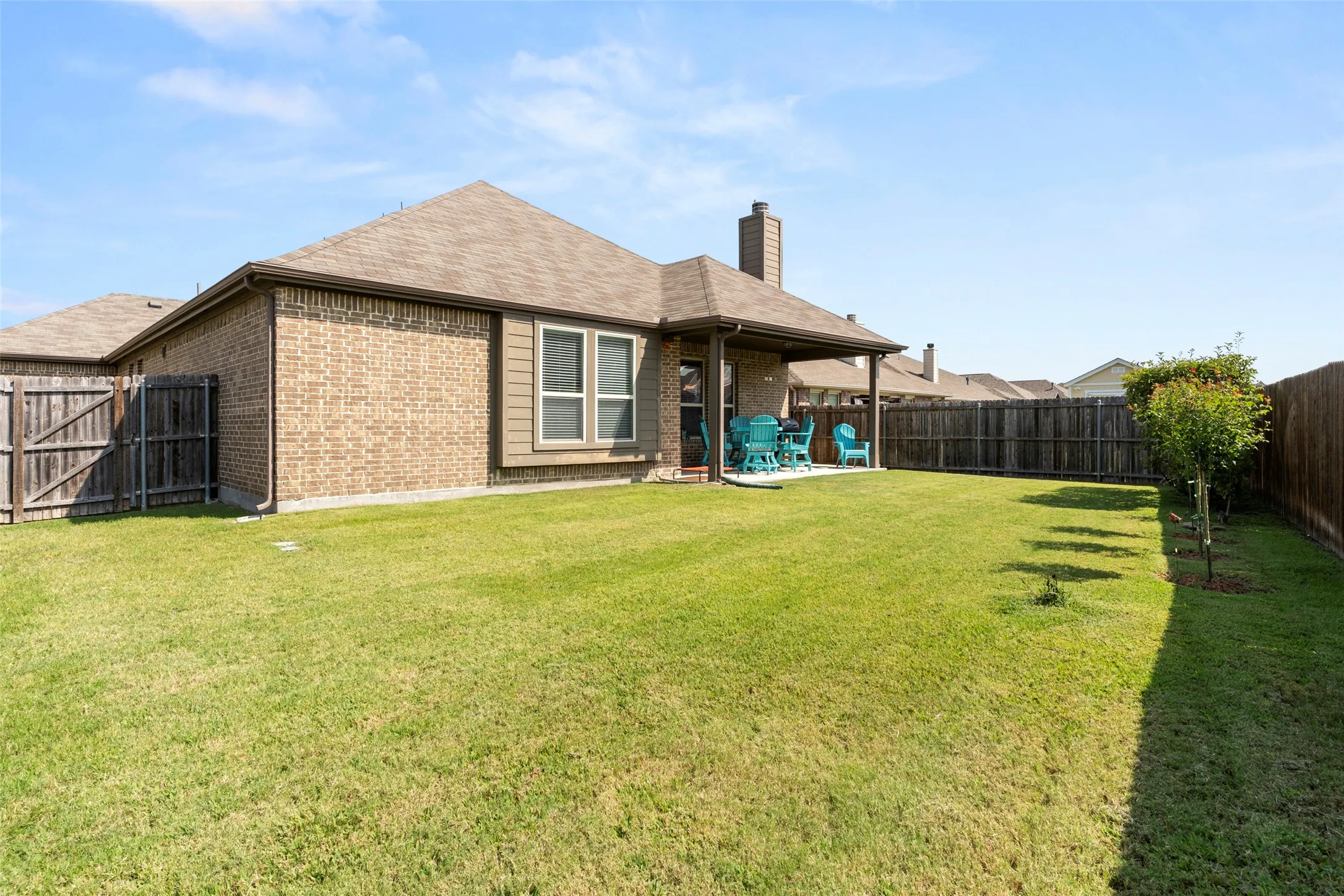 Single Family Residence For Rent in Kaufman County , 127 Chaco Drive, Forney, Texas 75126, 3 Bedroom, 2 Bathroom, 3 Garage spaces, 1,860 Sqft, built in 2017, mls#21386125, Real Estate Agent in Forney, Homes For Rent in Kaufman county, Homes For Rent in Forney, Realtor in Forney Texas, Real Estate Brokerage Independent Realty Texas, Luminita Cordes Realtor