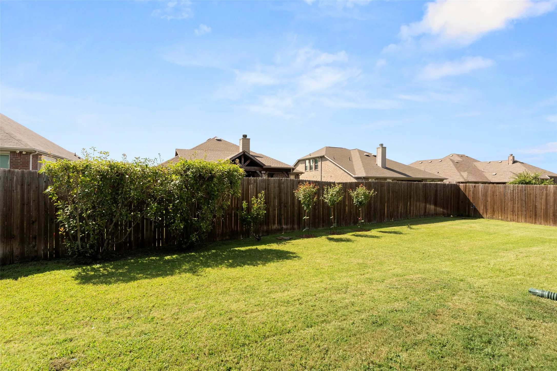 Single Family Residence For Rent in Kaufman County , 127 Chaco Drive, Forney, Texas 75126, 3 Bedroom, 2 Bathroom, 3 Garage spaces, 1,860 Sqft, built in 2017, mls#21386125, Real Estate Agent in Forney, Homes For Rent in Kaufman county, Homes For Rent in Forney, Realtor in Forney Texas, Real Estate Brokerage Independent Realty Texas, Luminita Cordes Realtor