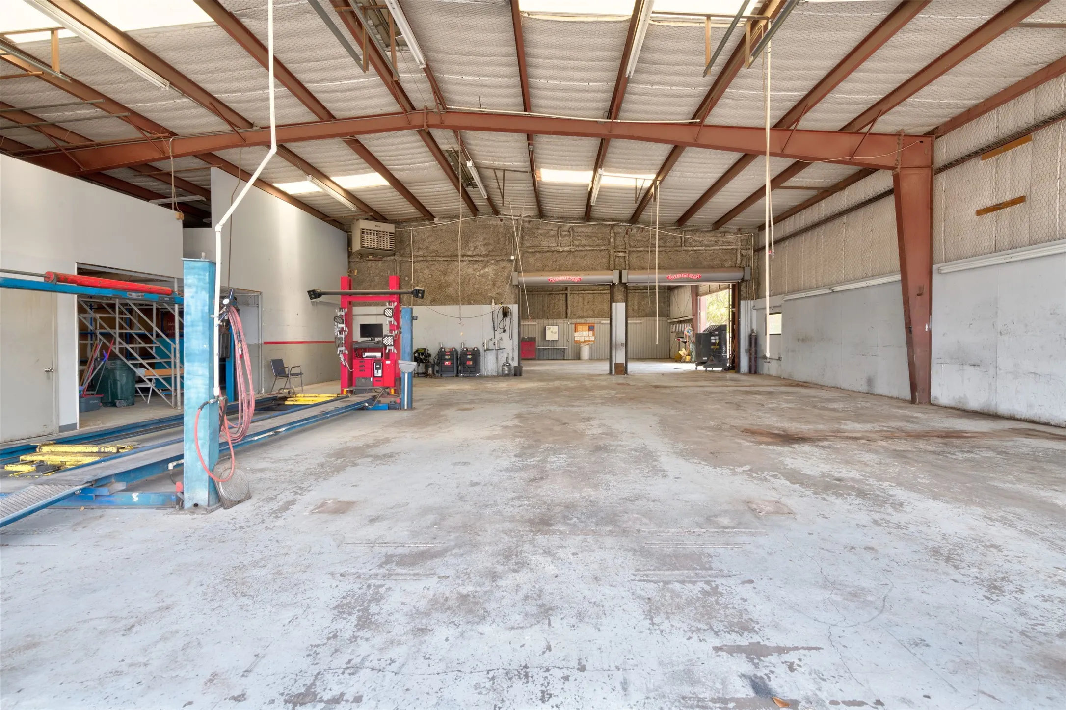 Business For Sale in Taylor County , 409 N Treadaway Boulevard, Abilene, Texas 79601, 0, 0, Garage spaces, 0 Sqft, built in 1981, mls#21385137, Real Estate Agent in Abilene, Homes For Sale in Taylor county, Homes For Sale in Abilene, Realtor in Abilene Texas, Real Estate Brokerage Independent Realty Texas, Luminita Cordes Realtor