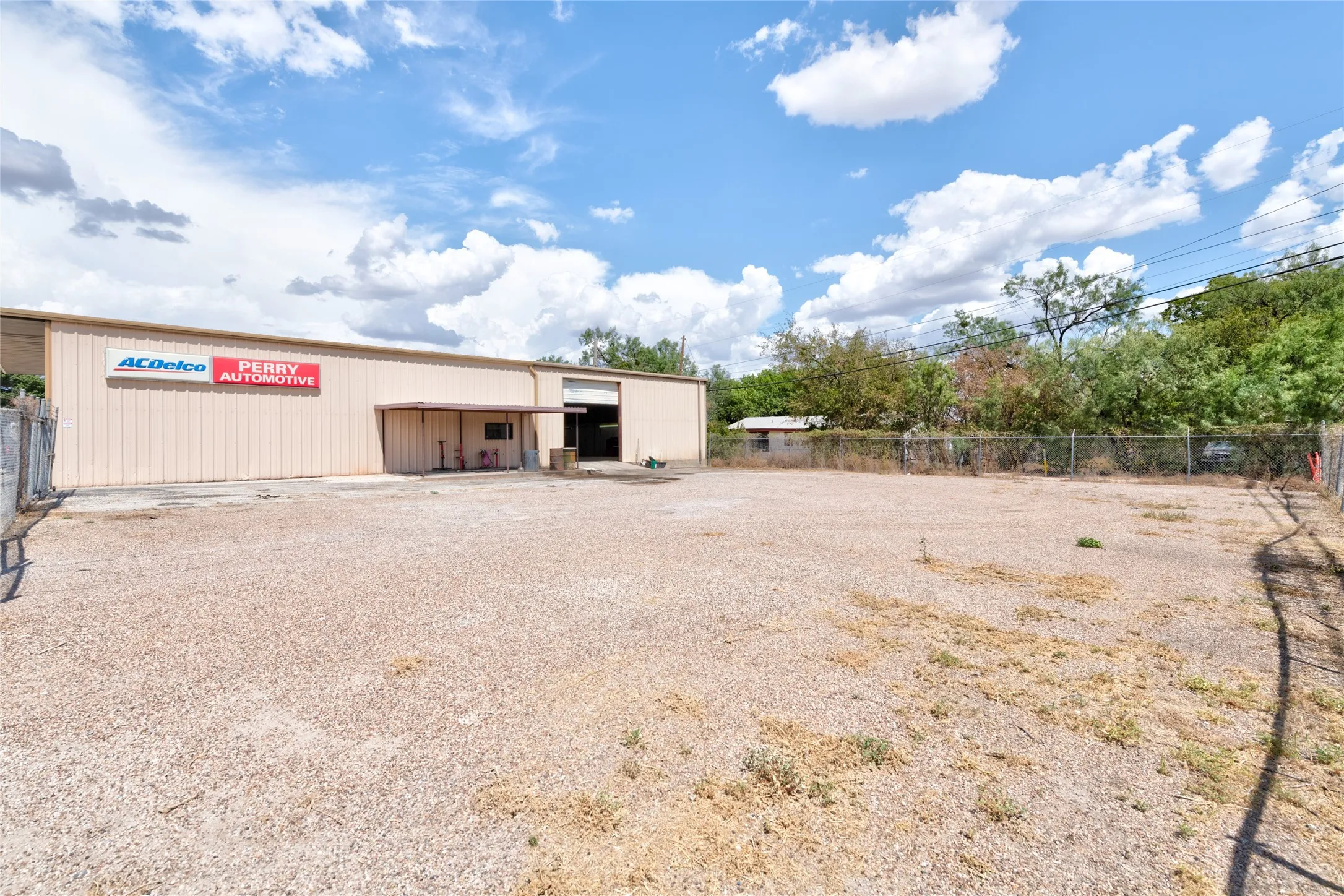 Business For Sale in Taylor County , 409 N Treadaway Boulevard, Abilene, Texas 79601, 0, 0, Garage spaces, 0 Sqft, built in 1981, mls#21385137, Real Estate Agent in Abilene, Homes For Sale in Taylor county, Homes For Sale in Abilene, Realtor in Abilene Texas, Real Estate Brokerage Independent Realty Texas, Luminita Cordes Realtor
