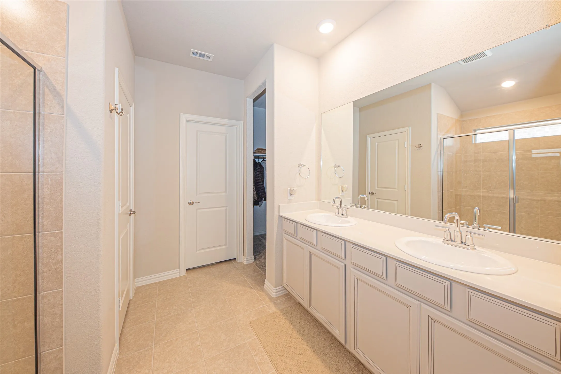Single Family Residence For Sale in Collin County , 612 Fawn Valley Drive, Princeton, Texas 75407, 4 Bedroom, 3 Bathroom, 2 Garage spaces, 2,270 Sqft, built in 2020, mls#21385713, Real Estate Agent in Princeton, Homes For Sale in Collin county, Homes For Sale in Princeton, Realtor in Princeton Texas, Real Estate Brokerage Independent Realty Texas, Luminita Cordes Realtor