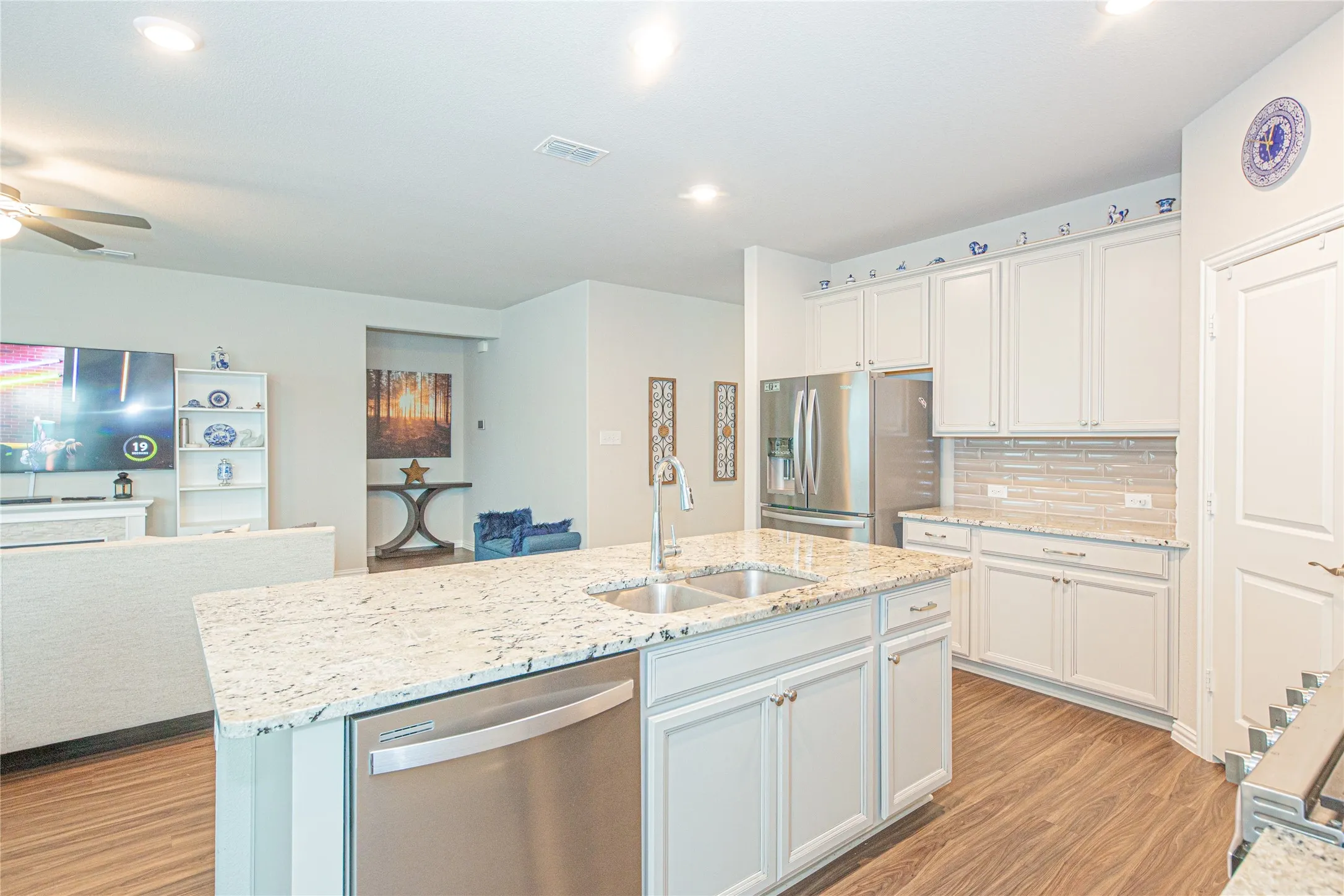 Single Family Residence For Sale in Collin County , 612 Fawn Valley Drive, Princeton, Texas 75407, 4 Bedroom, 3 Bathroom, 2 Garage spaces, 2,270 Sqft, built in 2020, mls#21385713, Real Estate Agent in Princeton, Homes For Sale in Collin county, Homes For Sale in Princeton, Realtor in Princeton Texas, Real Estate Brokerage Independent Realty Texas, Luminita Cordes Realtor