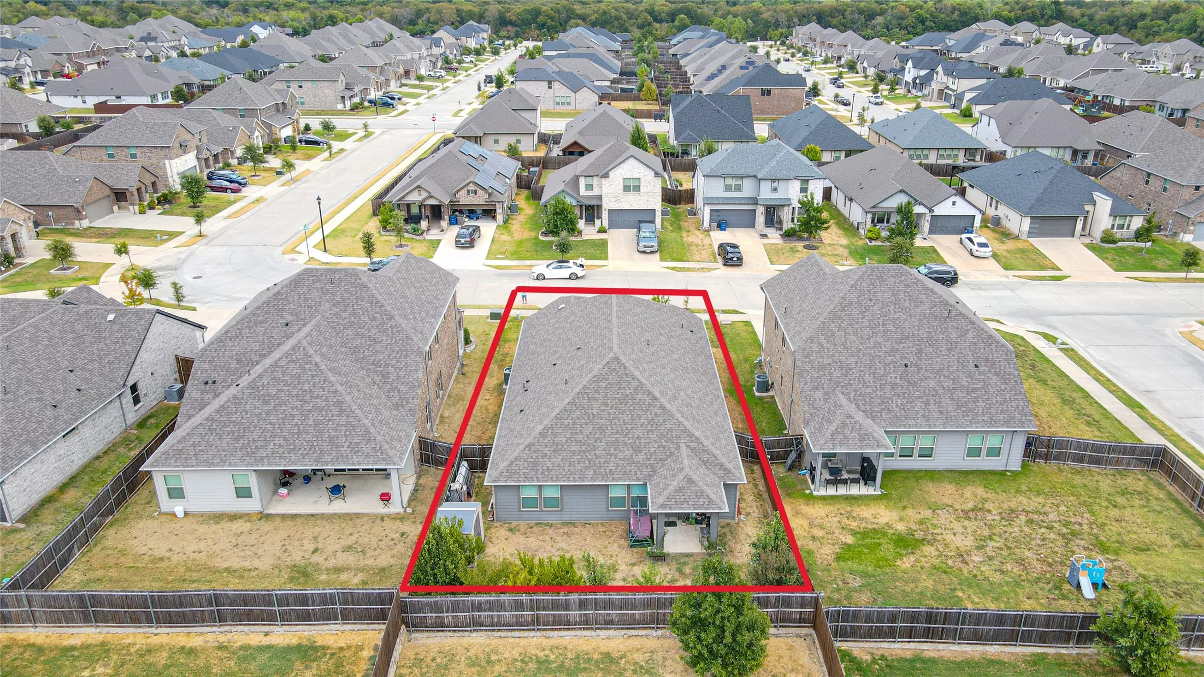 Single Family Residence For Sale in Collin County , 612 Fawn Valley Drive, Princeton, Texas 75407, 4 Bedroom, 3 Bathroom, 2 Garage spaces, 2,270 Sqft, built in 2020, mls#21385713, Real Estate Agent in Princeton, Homes For Sale in Collin county, Homes For Sale in Princeton, Realtor in Princeton Texas, Real Estate Brokerage Independent Realty Texas, Luminita Cordes Realtor