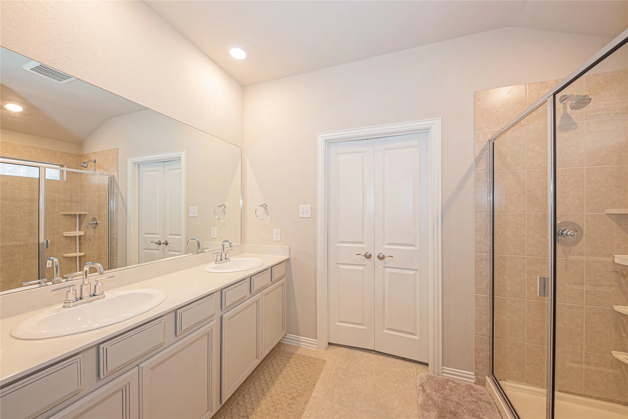 Single Family Residence For Sale in Collin County , 612 Fawn Valley Drive, Princeton, Texas 75407, 4 Bedroom, 3 Bathroom, 2 Garage spaces, 2,270 Sqft, built in 2020, mls#21385713, Real Estate Agent in Princeton, Homes For Sale in Collin county, Homes For Sale in Princeton, Realtor in Princeton Texas, Real Estate Brokerage Independent Realty Texas, Luminita Cordes Realtor