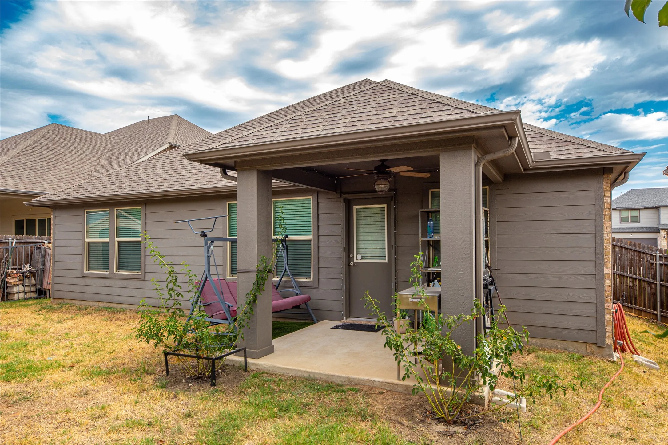 Single Family Residence For Sale in Collin County , 612 Fawn Valley Drive, Princeton, Texas 75407, 4 Bedroom, 3 Bathroom, 2 Garage spaces, 2,270 Sqft, built in 2020, mls#21385713, Real Estate Agent in Princeton, Homes For Sale in Collin county, Homes For Sale in Princeton, Realtor in Princeton Texas, Real Estate Brokerage Independent Realty Texas, Luminita Cordes Realtor