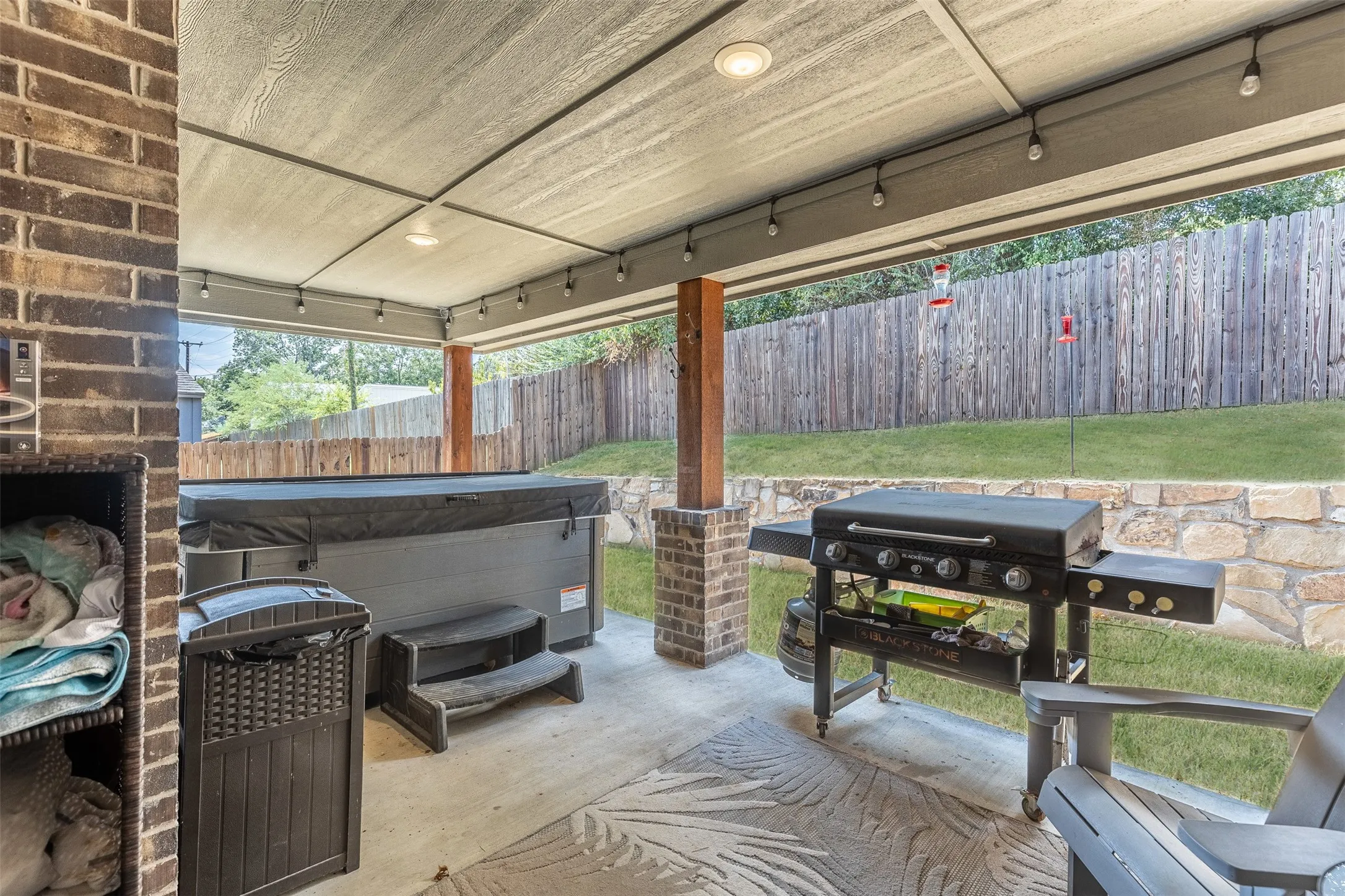 Single Family Residence For Sale in Grayson County , 3919 Rose Hill Court, Denison, Texas 75020, 3 Bedroom, 2 Bathroom, 2 Garage spaces, 1,822 Sqft, built in 2023, mls#21382369, Real Estate Agent in Denison, Homes For Sale in Grayson county, Homes For Sale in Denison, Realtor in Denison Texas, Real Estate Brokerage Independent Realty Texas, Luminita Cordes Realtor