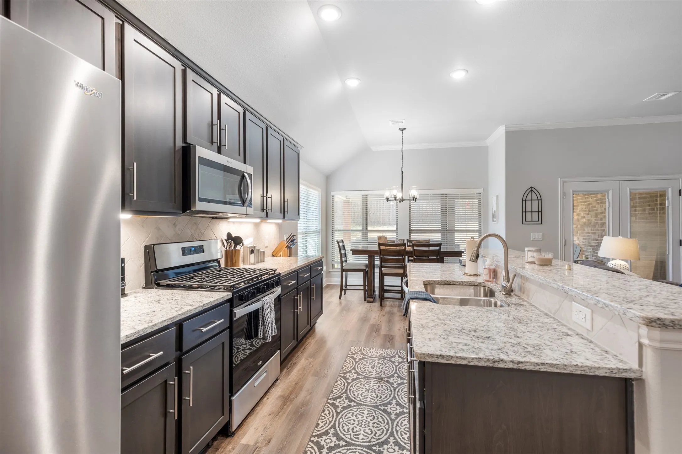 Single Family Residence For Sale in Grayson County , 3919 Rose Hill Court, Denison, Texas 75020, 3 Bedroom, 2 Bathroom, 2 Garage spaces, 1,822 Sqft, built in 2023, mls#21382369, Real Estate Agent in Denison, Homes For Sale in Grayson county, Homes For Sale in Denison, Realtor in Denison Texas, Real Estate Brokerage Independent Realty Texas, Luminita Cordes Realtor