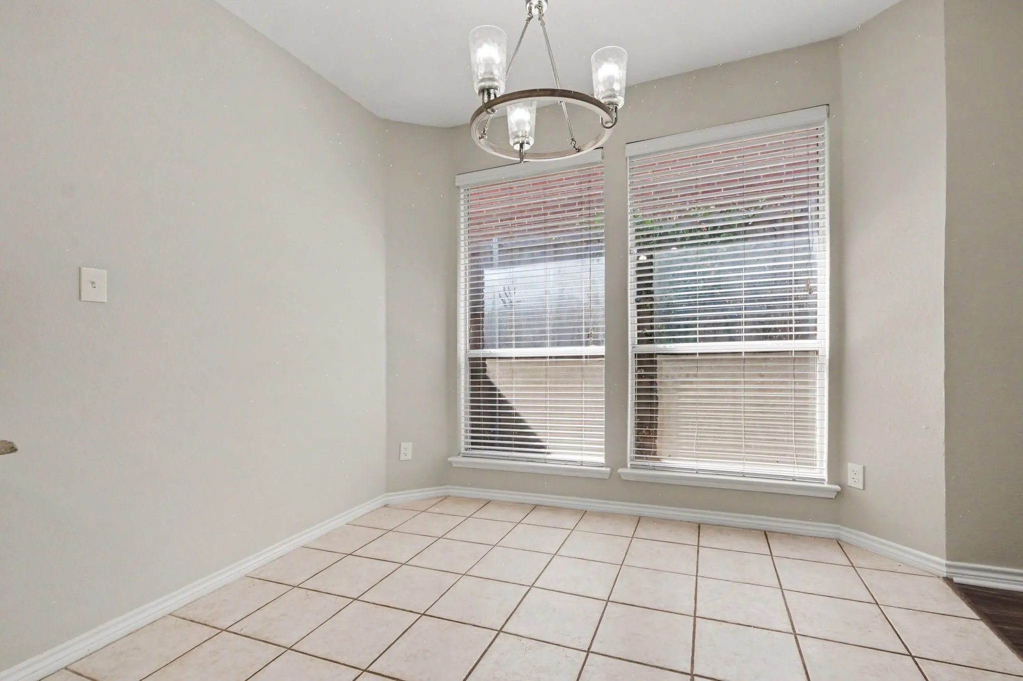 Single Family Residence For Sale in Collin County , 736 Fairlawn Street, Allen, Texas 75002, 3 Bedroom, 2 Bathroom, 2 Garage spaces, 1,978 Sqft, built in 1991, mls#21385911, Real Estate Agent in Allen, Homes For Sale in Collin county, Homes For Sale in Allen, Realtor in Allen Texas, Real Estate Brokerage Independent Realty Texas, Luminita Cordes Realtor