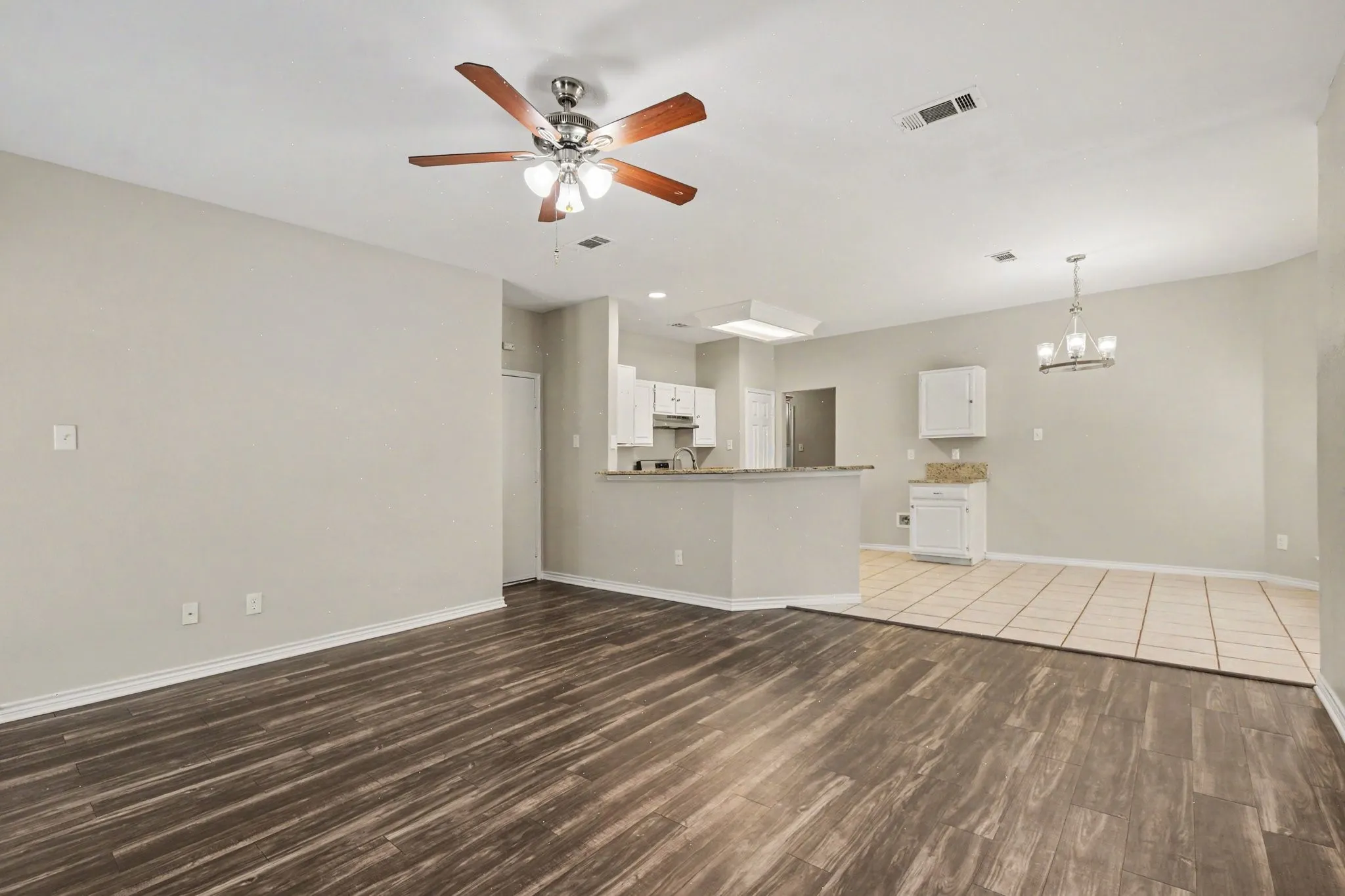 Single Family Residence For Sale in Collin County , 736 Fairlawn Street, Allen, Texas 75002, 3 Bedroom, 2 Bathroom, 2 Garage spaces, 1,978 Sqft, built in 1991, mls#21385911, Real Estate Agent in Allen, Homes For Sale in Collin county, Homes For Sale in Allen, Realtor in Allen Texas, Real Estate Brokerage Independent Realty Texas, Luminita Cordes Realtor