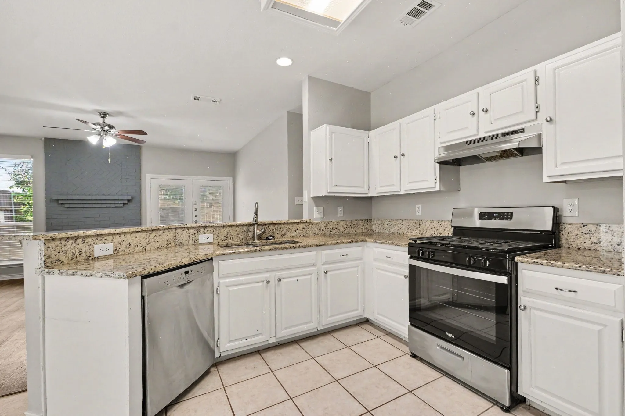 Single Family Residence For Sale in Collin County , 736 Fairlawn Street, Allen, Texas 75002, 3 Bedroom, 2 Bathroom, 2 Garage spaces, 1,978 Sqft, built in 1991, mls#21385911, Real Estate Agent in Allen, Homes For Sale in Collin county, Homes For Sale in Allen, Realtor in Allen Texas, Real Estate Brokerage Independent Realty Texas, Luminita Cordes Realtor