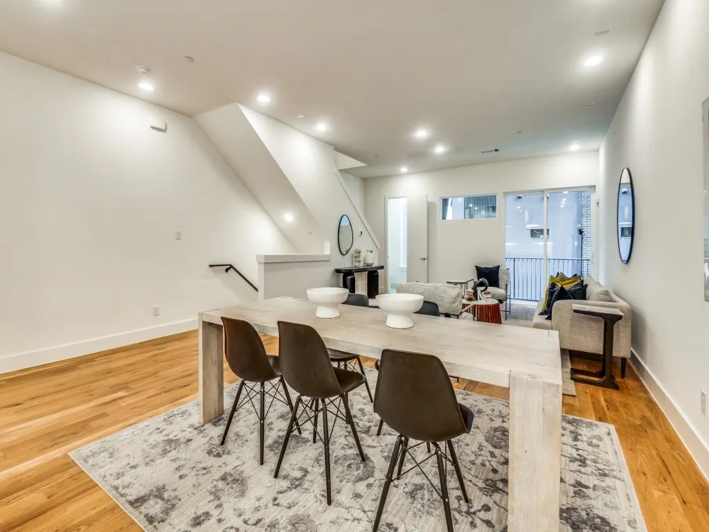 Condominium For Sale in Dallas County , 426 W 9th Street 106, Dallas, Texas 75208, 3 Bedroom, 4 Bathroom, 2 Garage spaces, 2,150 Sqft, built in 2023, mls#21385995, Real Estate Agent in Dallas, Homes For Sale in Dallas county, Homes For Sale in Dallas, Realtor in Dallas Texas, Real Estate Brokerage Independent Realty Texas, Luminita Cordes Realtor