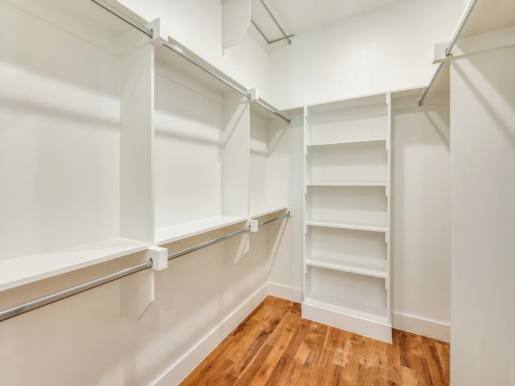 Condominium For Sale in Dallas County , 426 W 9th Street 106, Dallas, Texas 75208, 3 Bedroom, 4 Bathroom, 2 Garage spaces, 2,150 Sqft, built in 2023, mls#21385995, Real Estate Agent in Dallas, Homes For Sale in Dallas county, Homes For Sale in Dallas, Realtor in Dallas Texas, Real Estate Brokerage Independent Realty Texas, Luminita Cordes Realtor