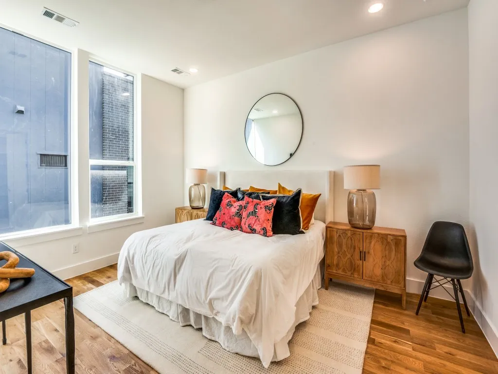 Condominium For Sale in Dallas County , 426 W 9th Street 106, Dallas, Texas 75208, 3 Bedroom, 4 Bathroom, 2 Garage spaces, 2,150 Sqft, built in 2023, mls#21385995, Real Estate Agent in Dallas, Homes For Sale in Dallas county, Homes For Sale in Dallas, Realtor in Dallas Texas, Real Estate Brokerage Independent Realty Texas, Luminita Cordes Realtor