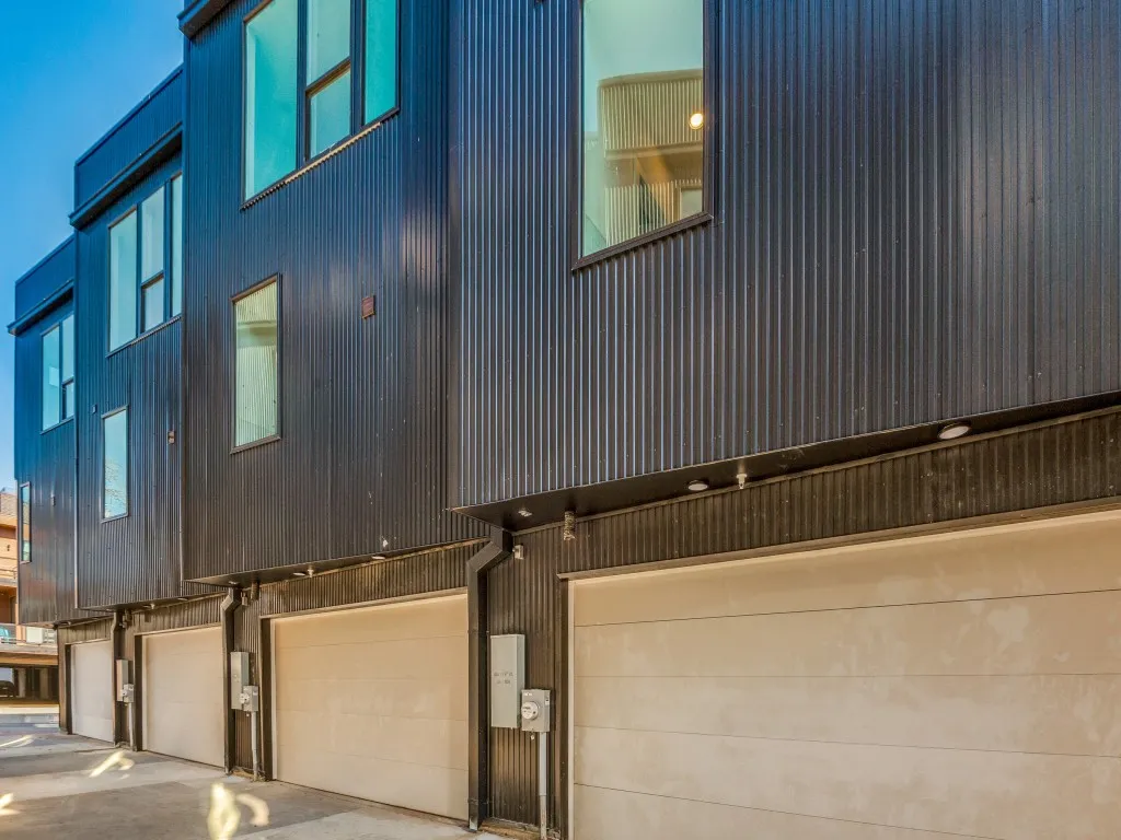 Condominium For Sale in Dallas County , 426 W 9th Street 106, Dallas, Texas 75208, 3 Bedroom, 4 Bathroom, 2 Garage spaces, 2,150 Sqft, built in 2023, mls#21385995, Real Estate Agent in Dallas, Homes For Sale in Dallas county, Homes For Sale in Dallas, Realtor in Dallas Texas, Real Estate Brokerage Independent Realty Texas, Luminita Cordes Realtor