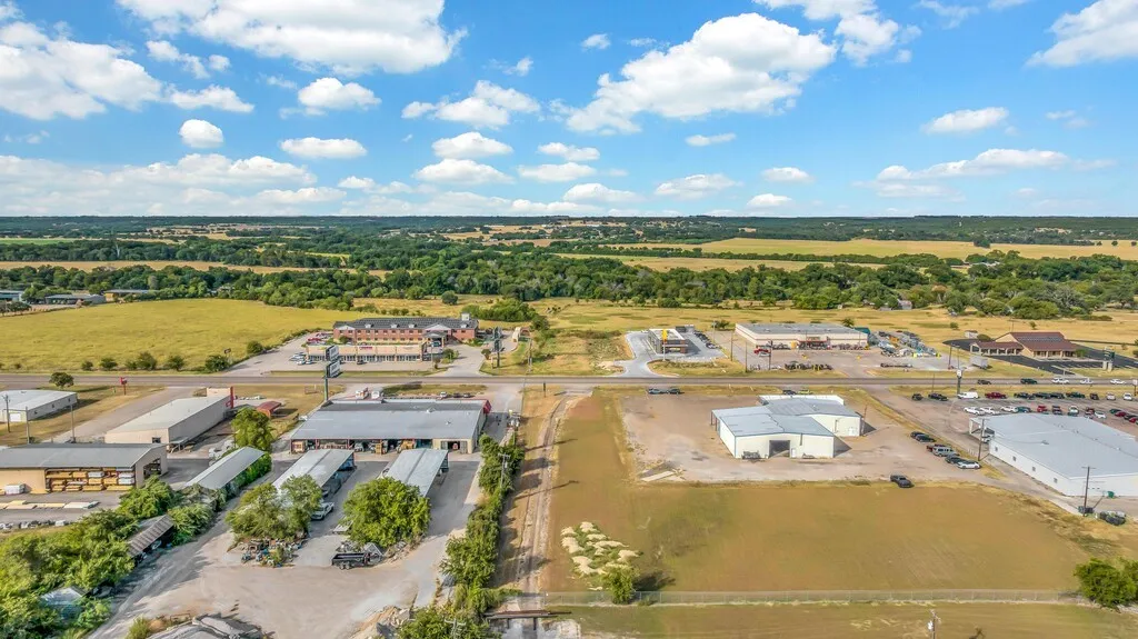 Unimproved Land For Sale in Bosque County , TBD Hwy 6 (Commercial), Clifton, Texas 76634, 0, 0, Garage spaces, 0 Sqft, built in 0, mls#21386132, Real Estate Agent in Clifton, Homes For Sale in Bosque county, Homes For Sale in Clifton, Realtor in Clifton Texas, Real Estate Brokerage Independent Realty Texas, Luminita Cordes Realtor