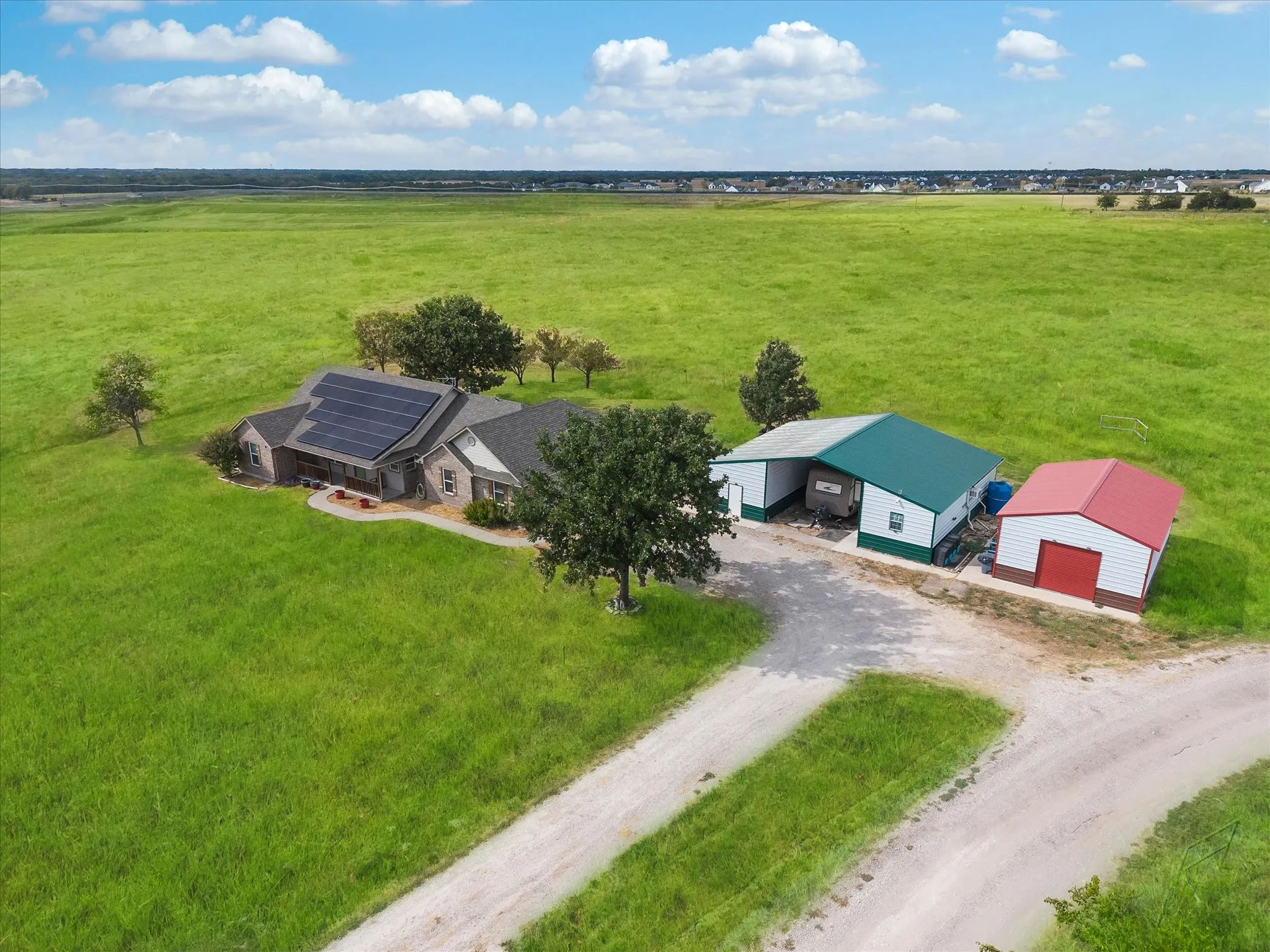 Single Family Residence For Sale in Hunt County , 5060 Fm 6, Caddo Mills, Texas 75135, 3 Bedroom, 2 Bathroom, 2 Garage spaces, 1,616 Sqft, built in 2005, mls#21355827, Real Estate Agent in Caddo Mills, Homes For Sale in Hunt county, Homes For Sale in Caddo Mills, Realtor in Caddo Mills Texas, Real Estate Brokerage Independent Realty Texas, Luminita Cordes Realtor