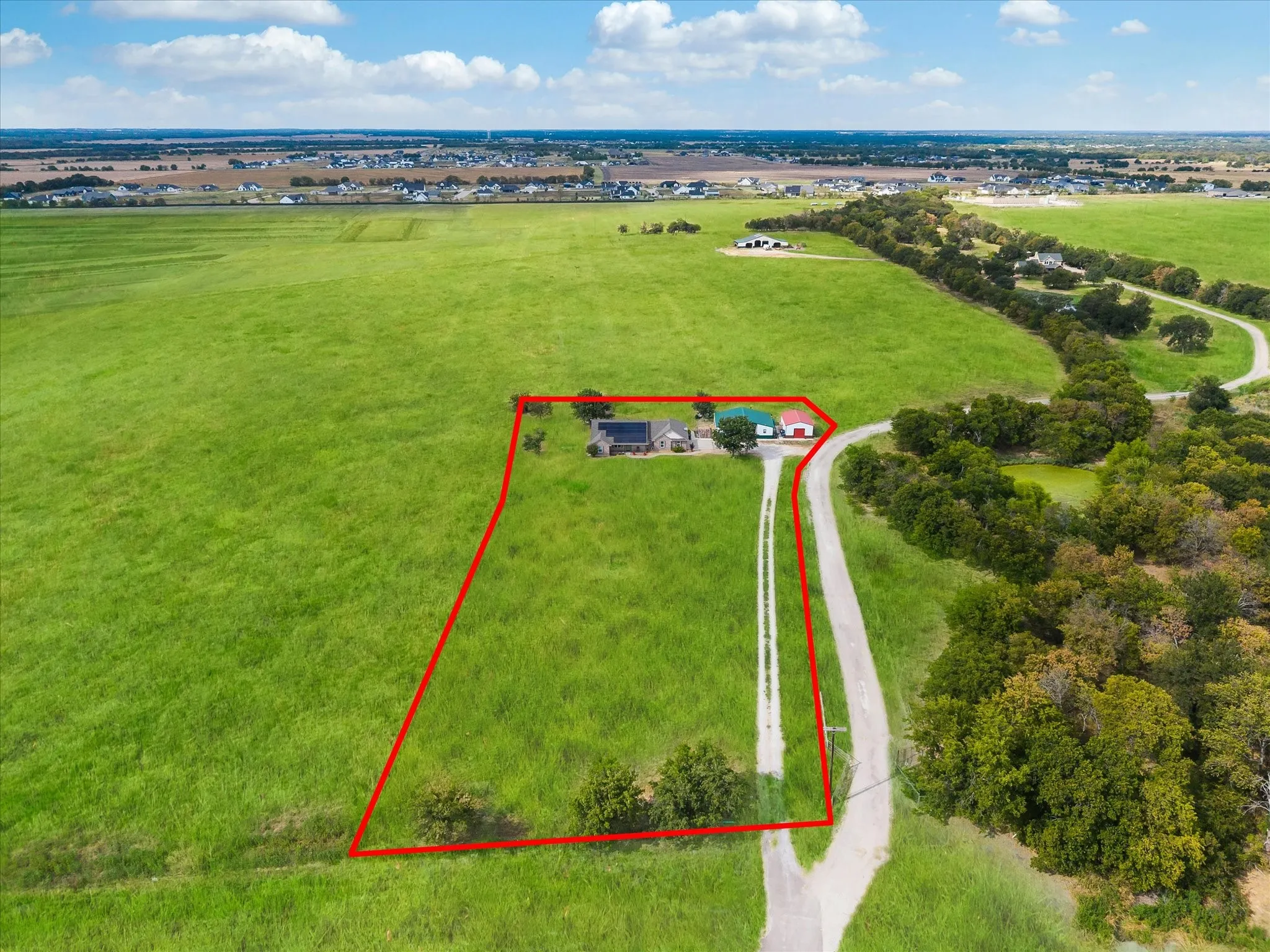Single Family Residence For Sale in Hunt County , 5060 Fm 6, Caddo Mills, Texas 75135, 3 Bedroom, 2 Bathroom, 2 Garage spaces, 1,616 Sqft, built in 2005, mls#21355827, Real Estate Agent in Caddo Mills, Homes For Sale in Hunt county, Homes For Sale in Caddo Mills, Realtor in Caddo Mills Texas, Real Estate Brokerage Independent Realty Texas, Luminita Cordes Realtor