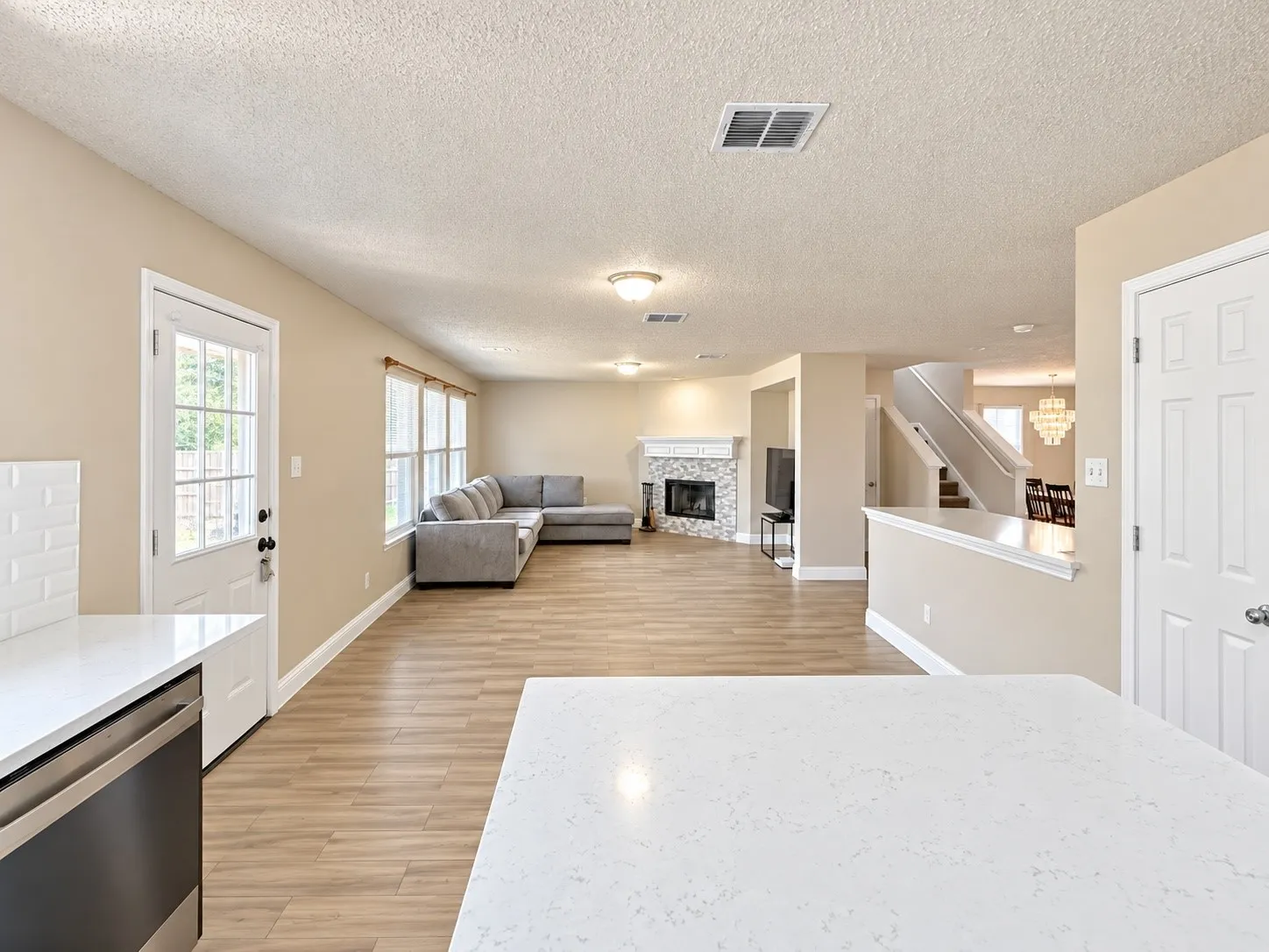 Single Family Residence For Rent in Dallas County , 14800 Ledgeview Court, Balch Springs, Texas 75180, 4 Bedroom, 3 Bathroom, 2 Garage spaces, 3,091 Sqft, built in 2004, mls#21386001, Real Estate Agent in Balch Springs, Homes For Rent in Dallas county, Homes For Rent in Balch Springs, Realtor in Balch Springs Texas, Real Estate Brokerage Independent Realty Texas, Luminita Cordes Realtor