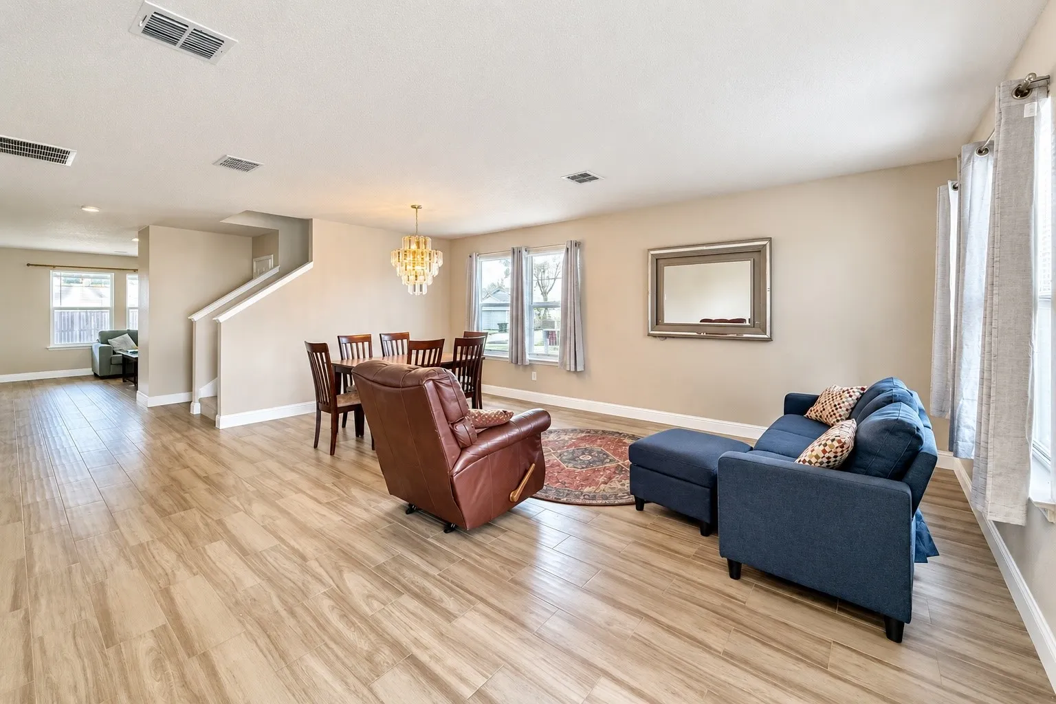 Single Family Residence For Rent in Dallas County , 14800 Ledgeview Court, Balch Springs, Texas 75180, 4 Bedroom, 3 Bathroom, 2 Garage spaces, 3,091 Sqft, built in 2004, mls#21386001, Real Estate Agent in Balch Springs, Homes For Rent in Dallas county, Homes For Rent in Balch Springs, Realtor in Balch Springs Texas, Real Estate Brokerage Independent Realty Texas, Luminita Cordes Realtor