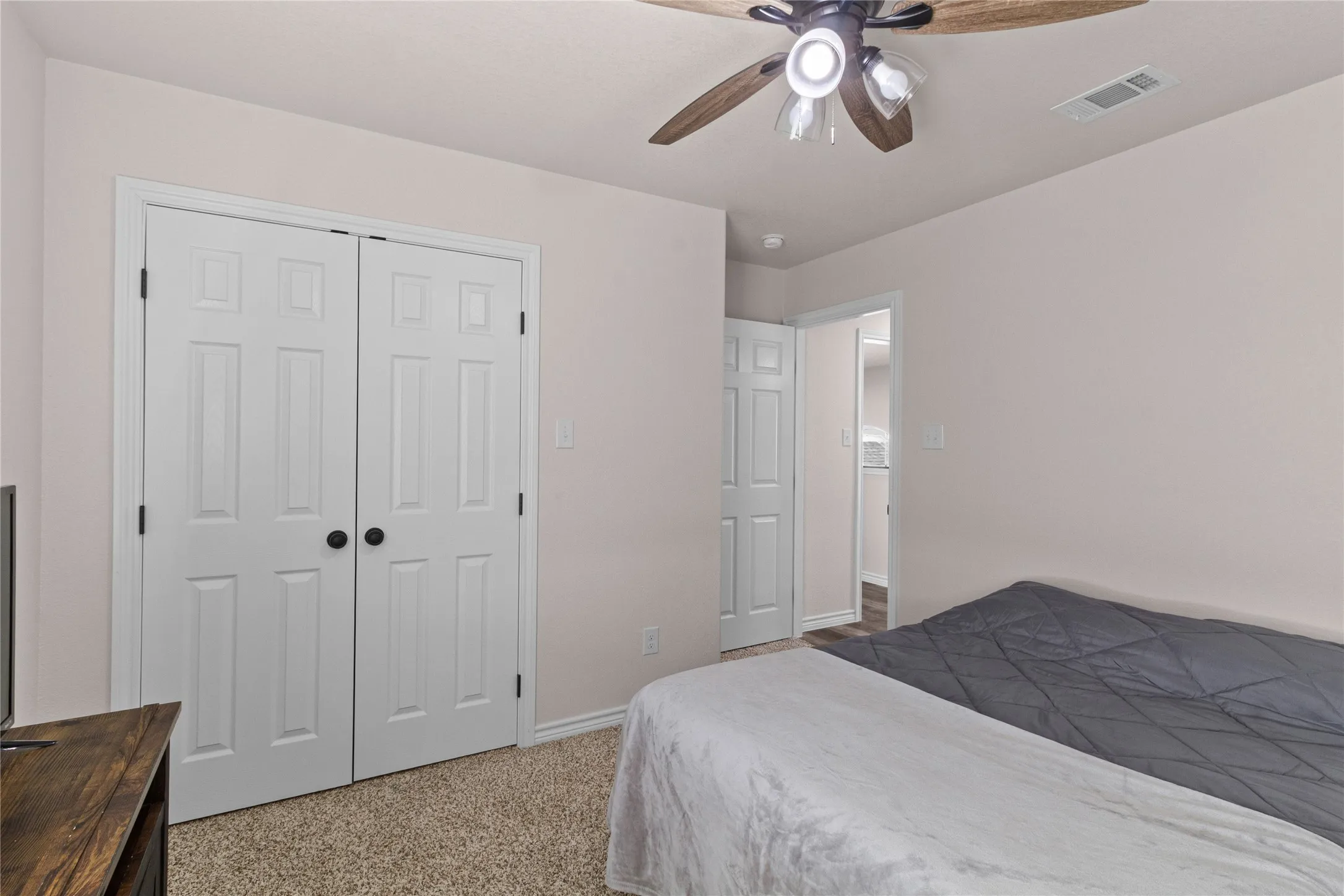 Single Family Residence For Sale in Johnson County , 5720 County Road 1017, Joshua, Texas 76058, 5 Bedroom, 3 Bathroom, 2 Garage spaces, 2,451 Sqft, built in 2021, mls#21385171, Real Estate Agent in Joshua, Homes For Sale in Johnson county, Homes For Sale in Joshua, Realtor in Joshua Texas, Real Estate Brokerage Independent Realty Texas, Luminita Cordes Realtor