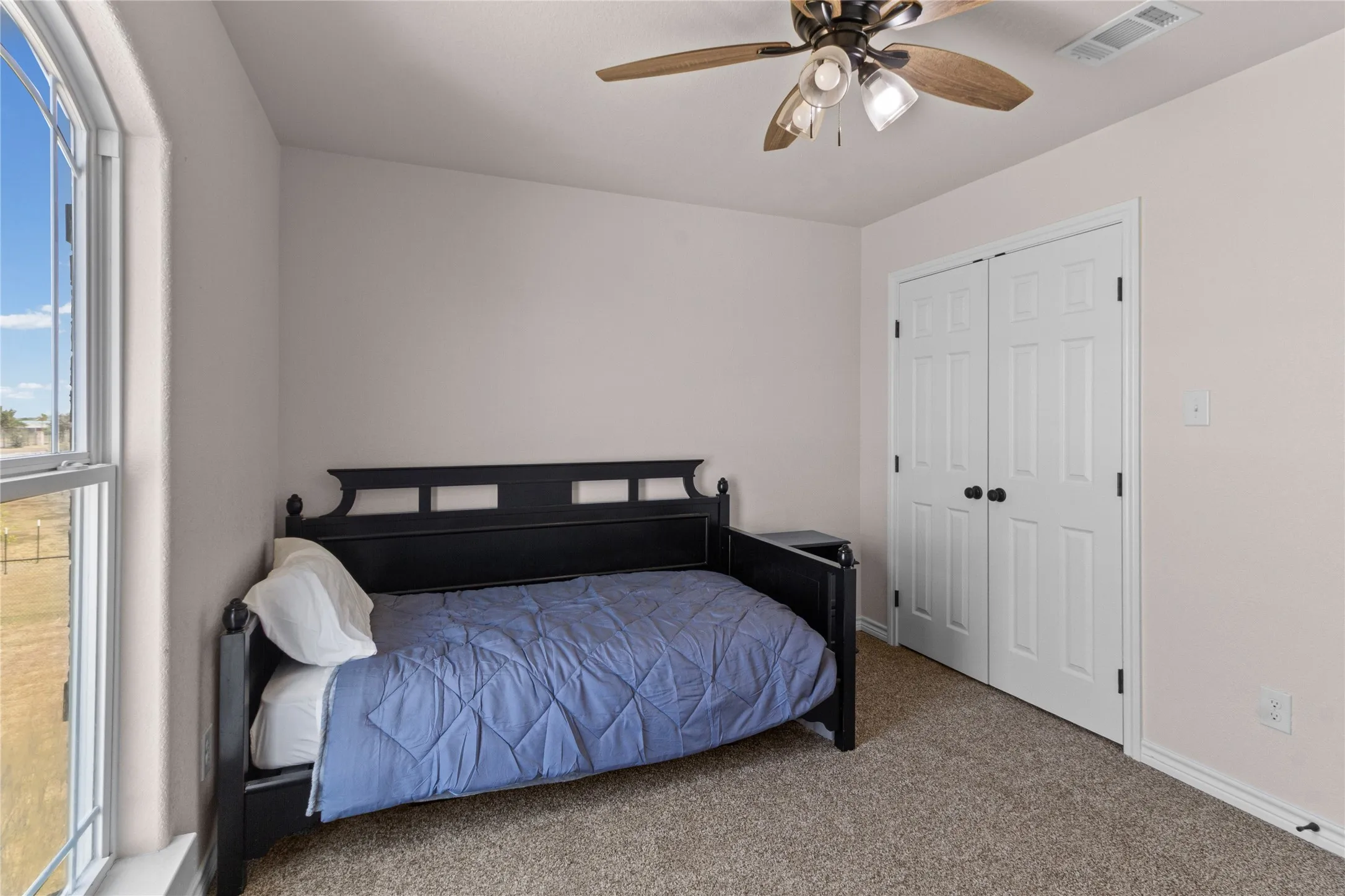 Single Family Residence For Sale in Johnson County , 5720 County Road 1017, Joshua, Texas 76058, 5 Bedroom, 3 Bathroom, 2 Garage spaces, 2,451 Sqft, built in 2021, mls#21385171, Real Estate Agent in Joshua, Homes For Sale in Johnson county, Homes For Sale in Joshua, Realtor in Joshua Texas, Real Estate Brokerage Independent Realty Texas, Luminita Cordes Realtor