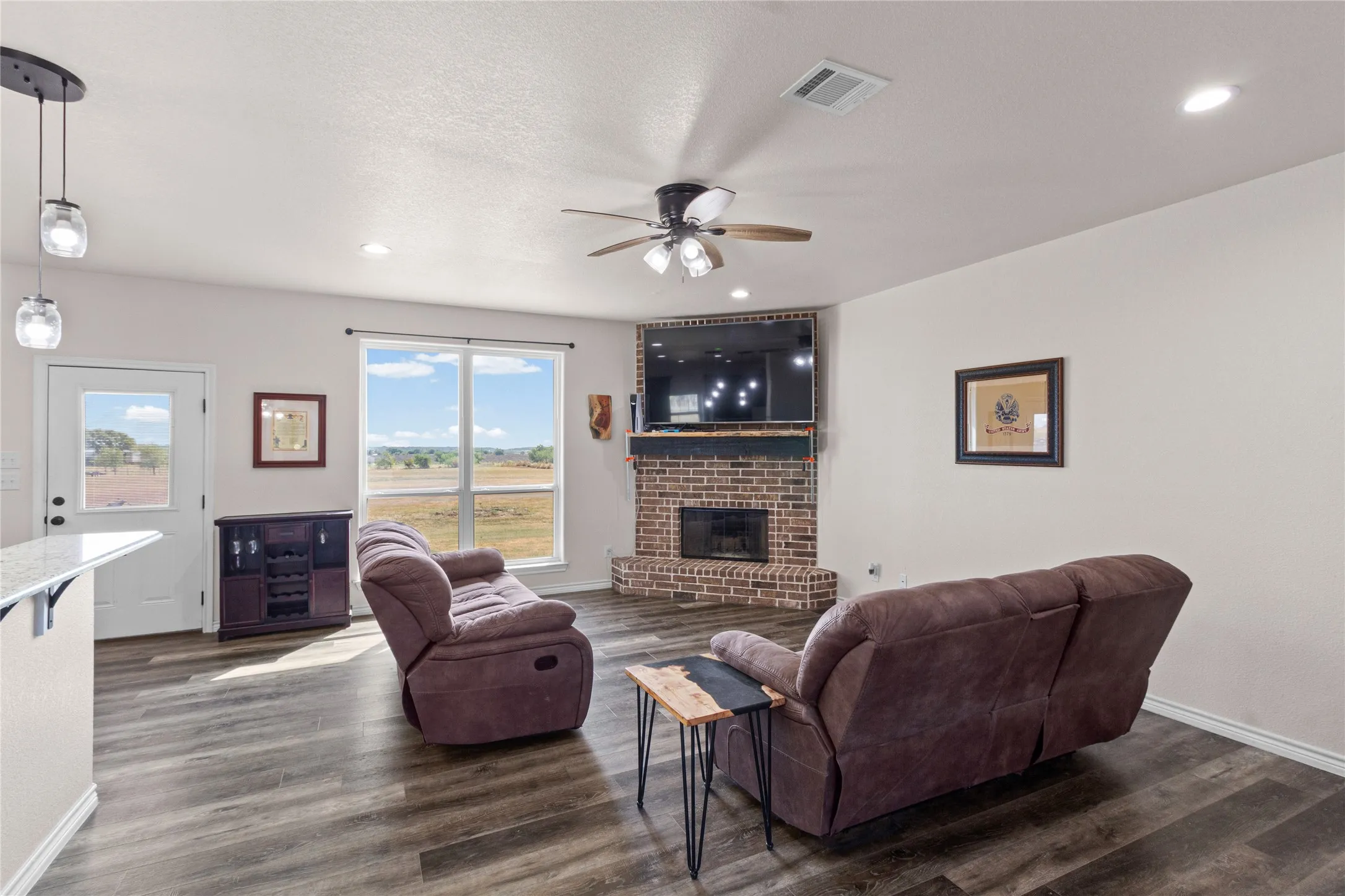 Single Family Residence For Sale in Johnson County , 5720 County Road 1017, Joshua, Texas 76058, 5 Bedroom, 3 Bathroom, 2 Garage spaces, 2,451 Sqft, built in 2021, mls#21385171, Real Estate Agent in Joshua, Homes For Sale in Johnson county, Homes For Sale in Joshua, Realtor in Joshua Texas, Real Estate Brokerage Independent Realty Texas, Luminita Cordes Realtor