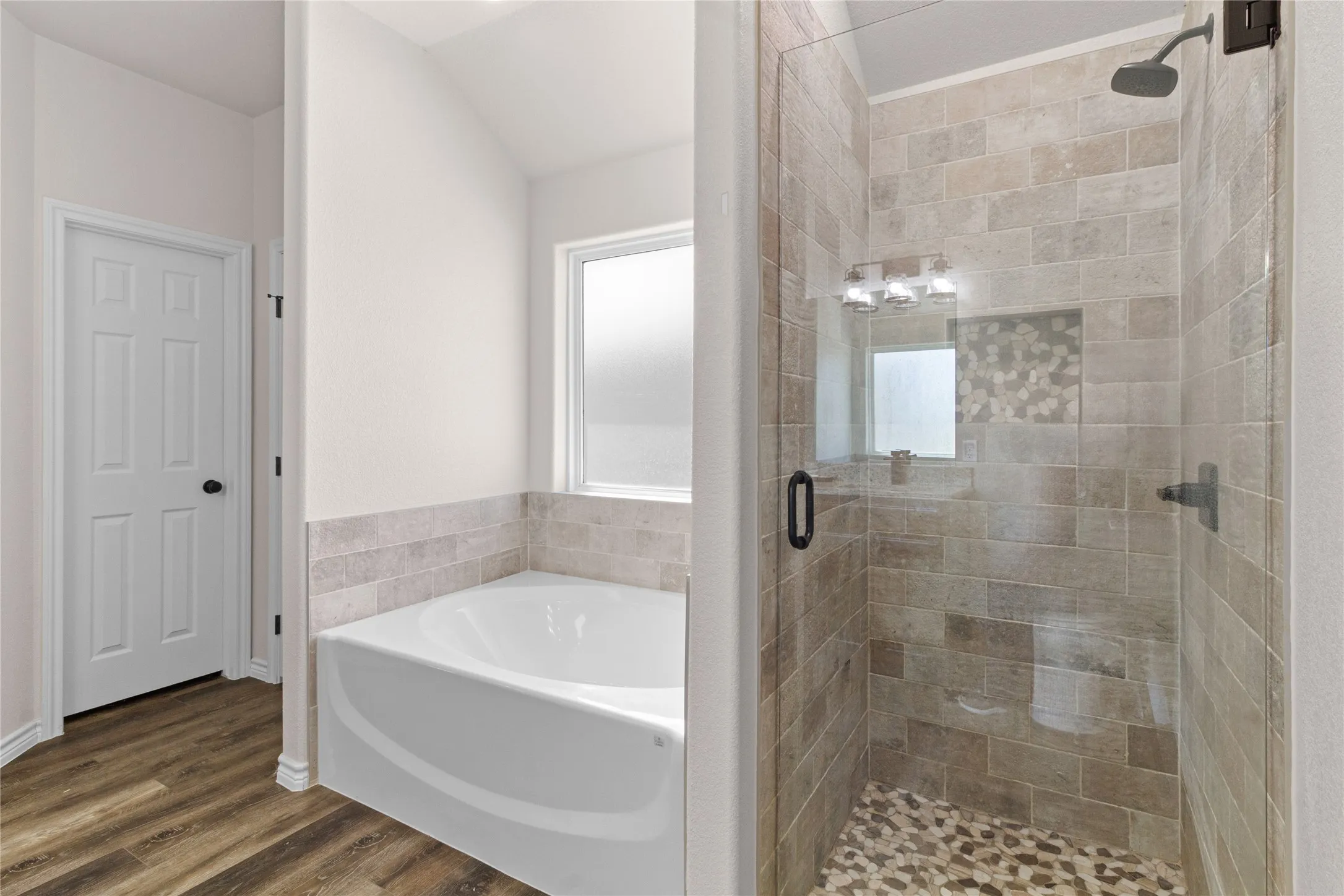 Single Family Residence For Sale in Johnson County , 5720 County Road 1017, Joshua, Texas 76058, 5 Bedroom, 3 Bathroom, 2 Garage spaces, 2,451 Sqft, built in 2021, mls#21385171, Real Estate Agent in Joshua, Homes For Sale in Johnson county, Homes For Sale in Joshua, Realtor in Joshua Texas, Real Estate Brokerage Independent Realty Texas, Luminita Cordes Realtor