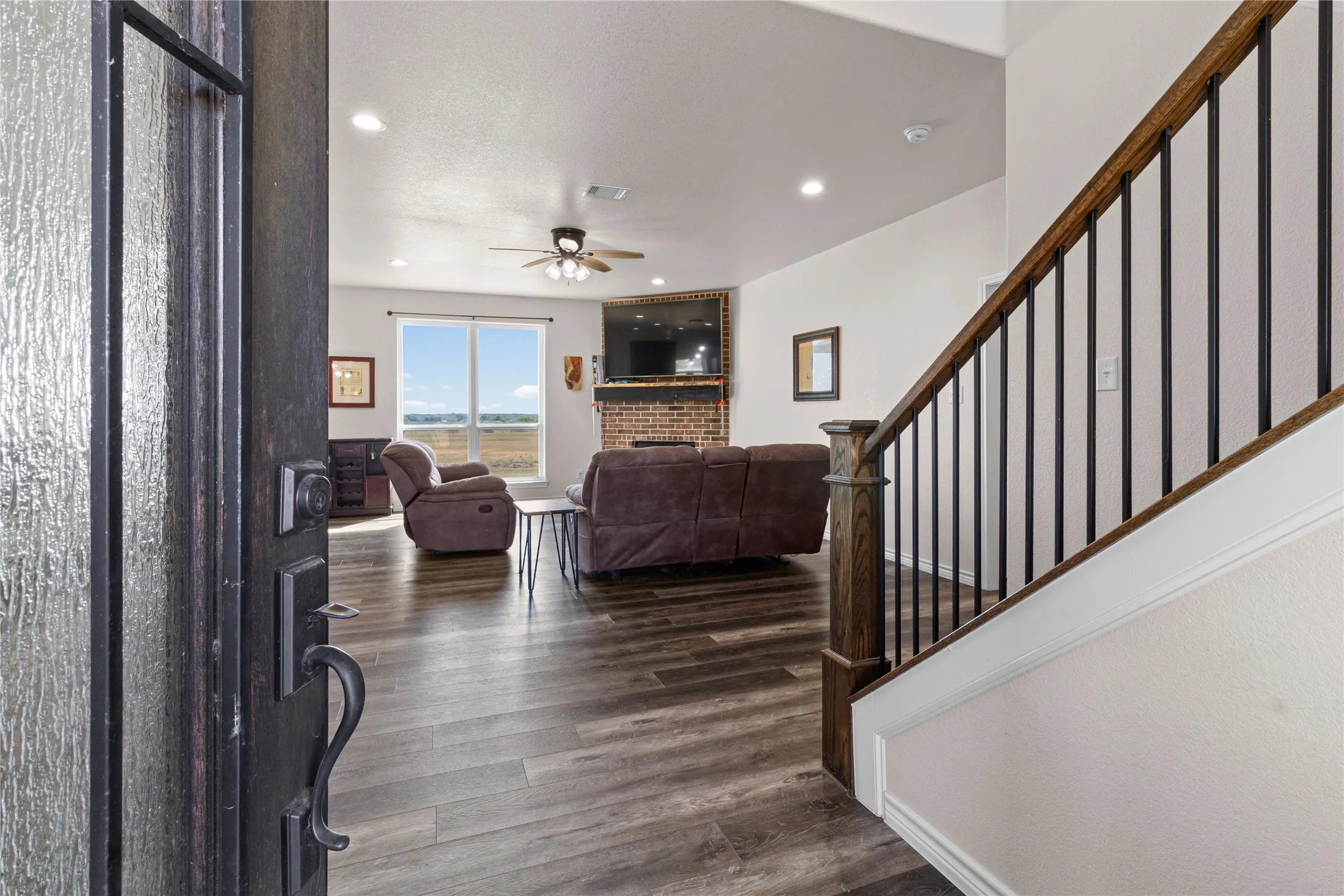 Single Family Residence For Sale in Johnson County , 5720 County Road 1017, Joshua, Texas 76058, 5 Bedroom, 3 Bathroom, 2 Garage spaces, 2,451 Sqft, built in 2021, mls#21385171, Real Estate Agent in Joshua, Homes For Sale in Johnson county, Homes For Sale in Joshua, Realtor in Joshua Texas, Real Estate Brokerage Independent Realty Texas, Luminita Cordes Realtor