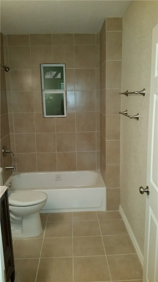 Quadruplex For Rent in Dallas County , 1925 W 10th Street, Dallas, Texas 75208, 2 Bedroom, 1 Bathroom, Garage spaces, 1,000 Sqft, built in 1925, mls#21386151, Real Estate Agent in Dallas, Homes For Rent in Dallas county, Homes For Rent in Dallas, Realtor in Dallas Texas, Real Estate Brokerage Independent Realty Texas, Luminita Cordes Realtor