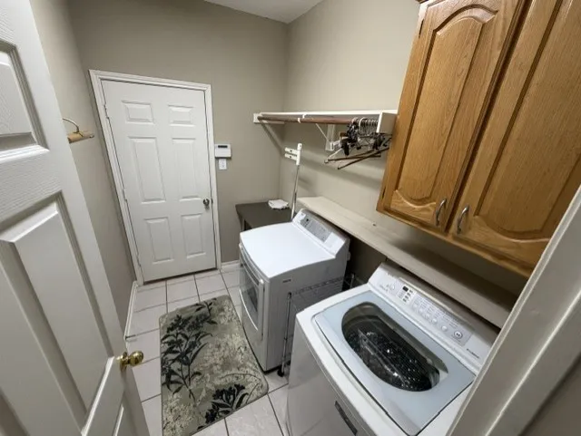 Single Family Residence For Rent in Dallas County , 3612 Cedar Creek Lane, Sachse, Texas 75048, 3 Bedroom, 2 Bathroom, 2 Garage spaces, 2,061 Sqft, built in 2003, mls#21386121, Real Estate Agent in Sachse, Homes For Rent in Dallas county, Homes For Rent in Sachse, Realtor in Sachse Texas, Real Estate Brokerage Independent Realty Texas, Luminita Cordes Realtor