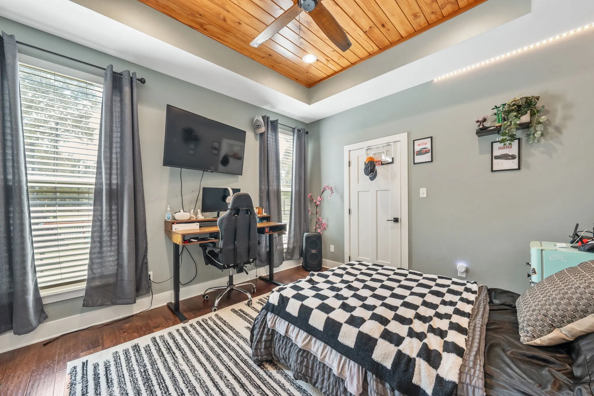 Farm For Sale in Henderson County , 9500 County Road 3603, Brownsboro, Texas 75756, 5 Bedroom, 3 Bathroom, Garage spaces, 3,485 Sqft, built in 2020, mls#21386109, Real Estate Agent in Brownsboro, Homes For Sale in Henderson county, Homes For Sale in Brownsboro, Realtor in Brownsboro Texas, Real Estate Brokerage Independent Realty Texas, Luminita Cordes Realtor