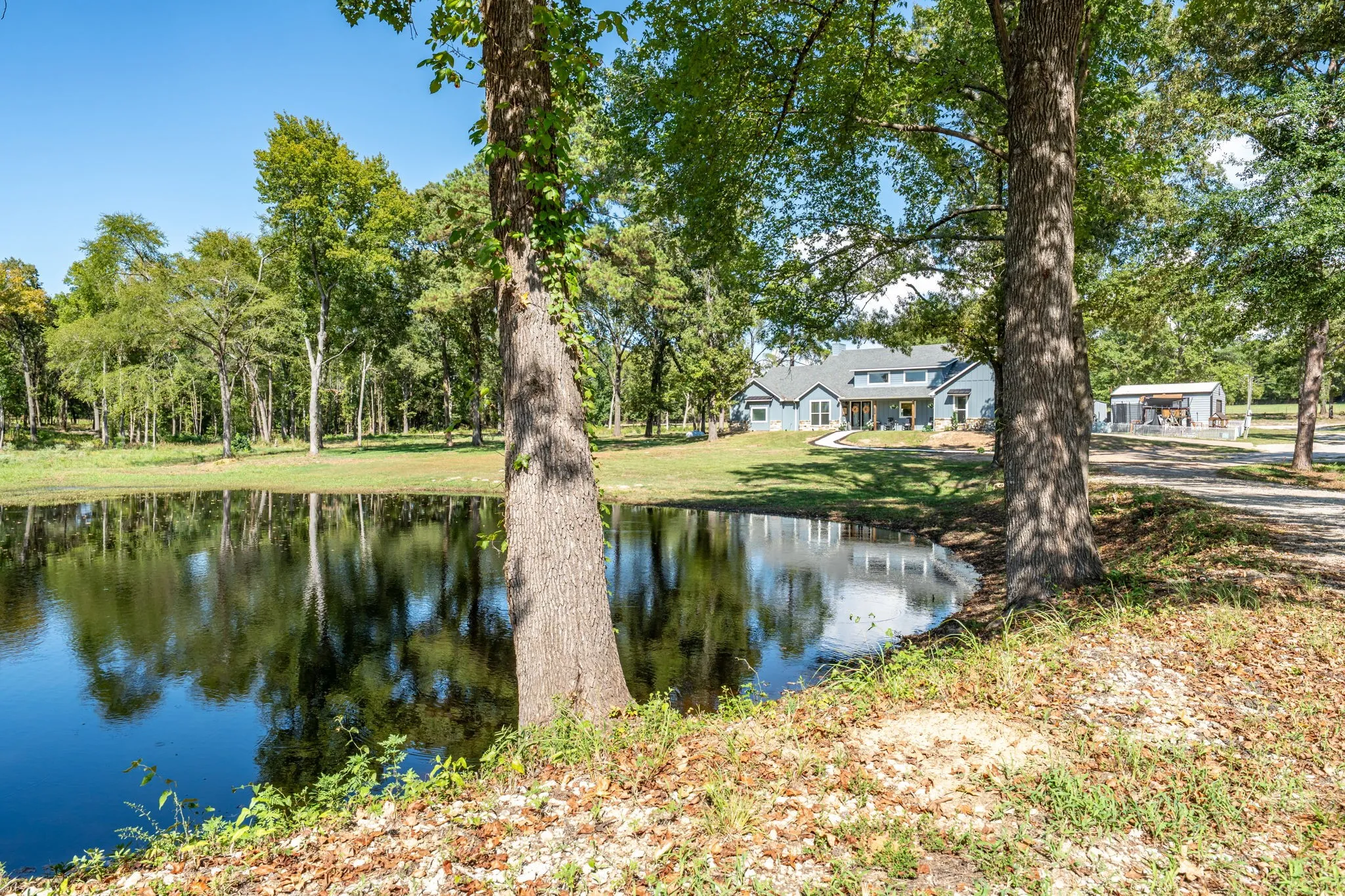 Farm For Sale in Henderson County , 9500 County Road 3603, Brownsboro, Texas 75756, 5 Bedroom, 3 Bathroom, Garage spaces, 3,485 Sqft, built in 2020, mls#21386109, Real Estate Agent in Brownsboro, Homes For Sale in Henderson county, Homes For Sale in Brownsboro, Realtor in Brownsboro Texas, Real Estate Brokerage Independent Realty Texas, Luminita Cordes Realtor