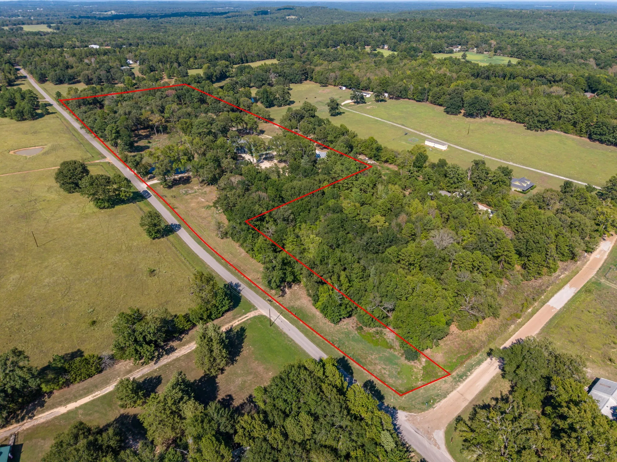 Farm For Sale in Henderson County , 9500 County Road 3603, Brownsboro, Texas 75756, 5 Bedroom, 3 Bathroom, Garage spaces, 3,485 Sqft, built in 2020, mls#21386109, Real Estate Agent in Brownsboro, Homes For Sale in Henderson county, Homes For Sale in Brownsboro, Realtor in Brownsboro Texas, Real Estate Brokerage Independent Realty Texas, Luminita Cordes Realtor