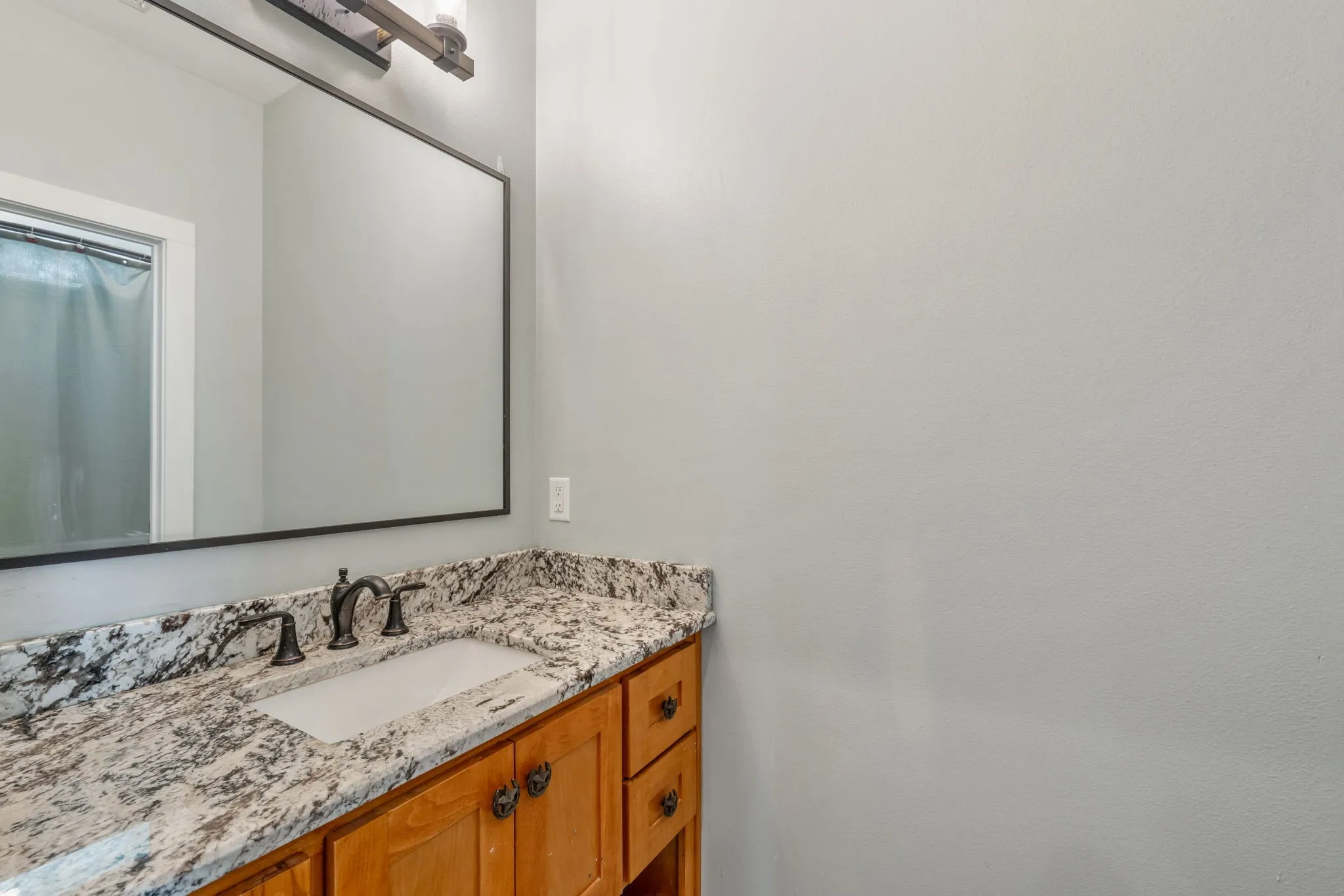 Farm For Sale in Henderson County , 9500 County Road 3603, Brownsboro, Texas 75756, 5 Bedroom, 3 Bathroom, Garage spaces, 3,485 Sqft, built in 2020, mls#21386109, Real Estate Agent in Brownsboro, Homes For Sale in Henderson county, Homes For Sale in Brownsboro, Realtor in Brownsboro Texas, Real Estate Brokerage Independent Realty Texas, Luminita Cordes Realtor