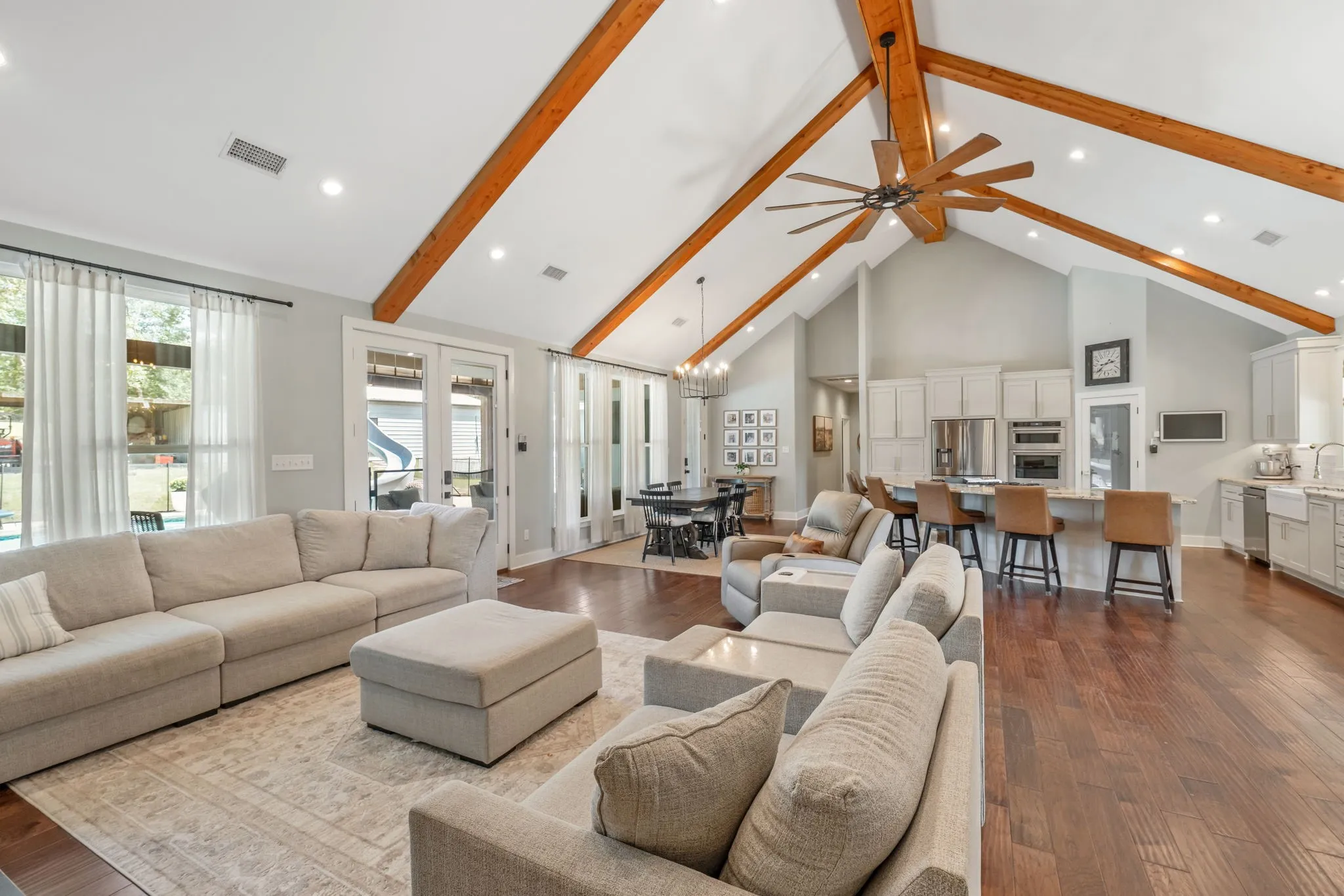 Farm For Sale in Henderson County , 9500 County Road 3603, Brownsboro, Texas 75756, 5 Bedroom, 3 Bathroom, Garage spaces, 3,485 Sqft, built in 2020, mls#21386109, Real Estate Agent in Brownsboro, Homes For Sale in Henderson county, Homes For Sale in Brownsboro, Realtor in Brownsboro Texas, Real Estate Brokerage Independent Realty Texas, Luminita Cordes Realtor