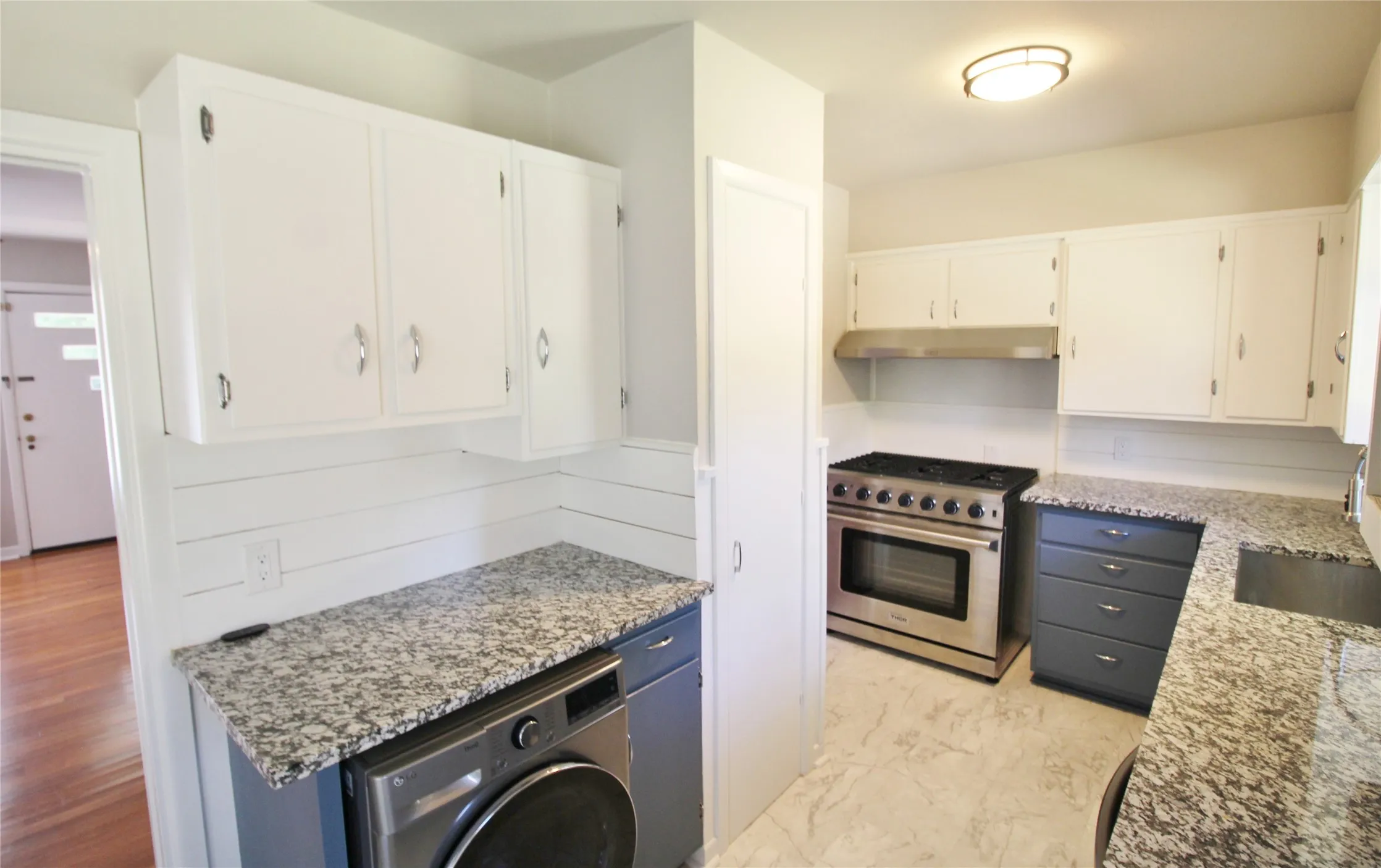 Single Family Residence For Rent in Ellis County , 104 Savannah Street, Waxahachie, Texas 75165, 3 Bedroom, 1 Bathroom, Garage spaces, 988 Sqft, built in 1955, mls#21386118, Real Estate Agent in Waxahachie, Homes For Rent in Ellis county, Homes For Rent in Waxahachie, Realtor in Waxahachie Texas, Real Estate Brokerage Independent Realty Texas, Luminita Cordes Realtor