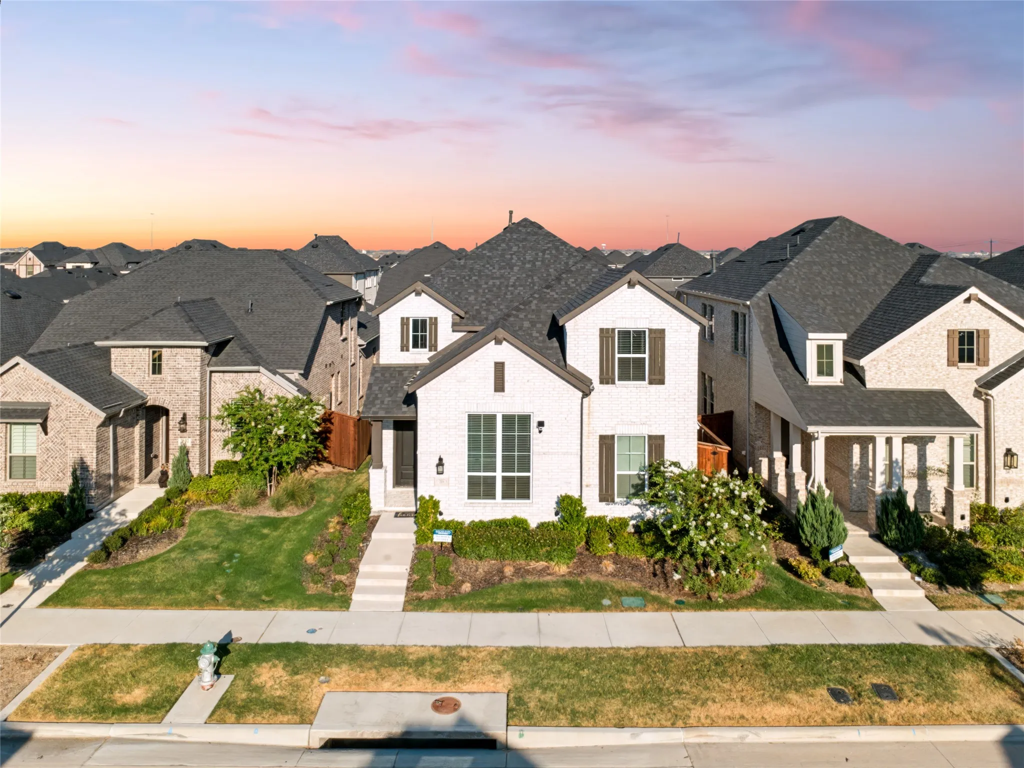Single Family Residence For Rent in Collin County , 2836 Epping Way, Celina, Texas 75009, 5 Bedroom, 3 Bathroom, 2 Garage spaces, 2,521 Sqft, built in 2023, mls#21386168, Real Estate Agent in Celina, Homes For Rent in Collin county, Homes For Rent in Celina, Realtor in Celina Texas, Real Estate Brokerage Independent Realty Texas, Luminita Cordes Realtor