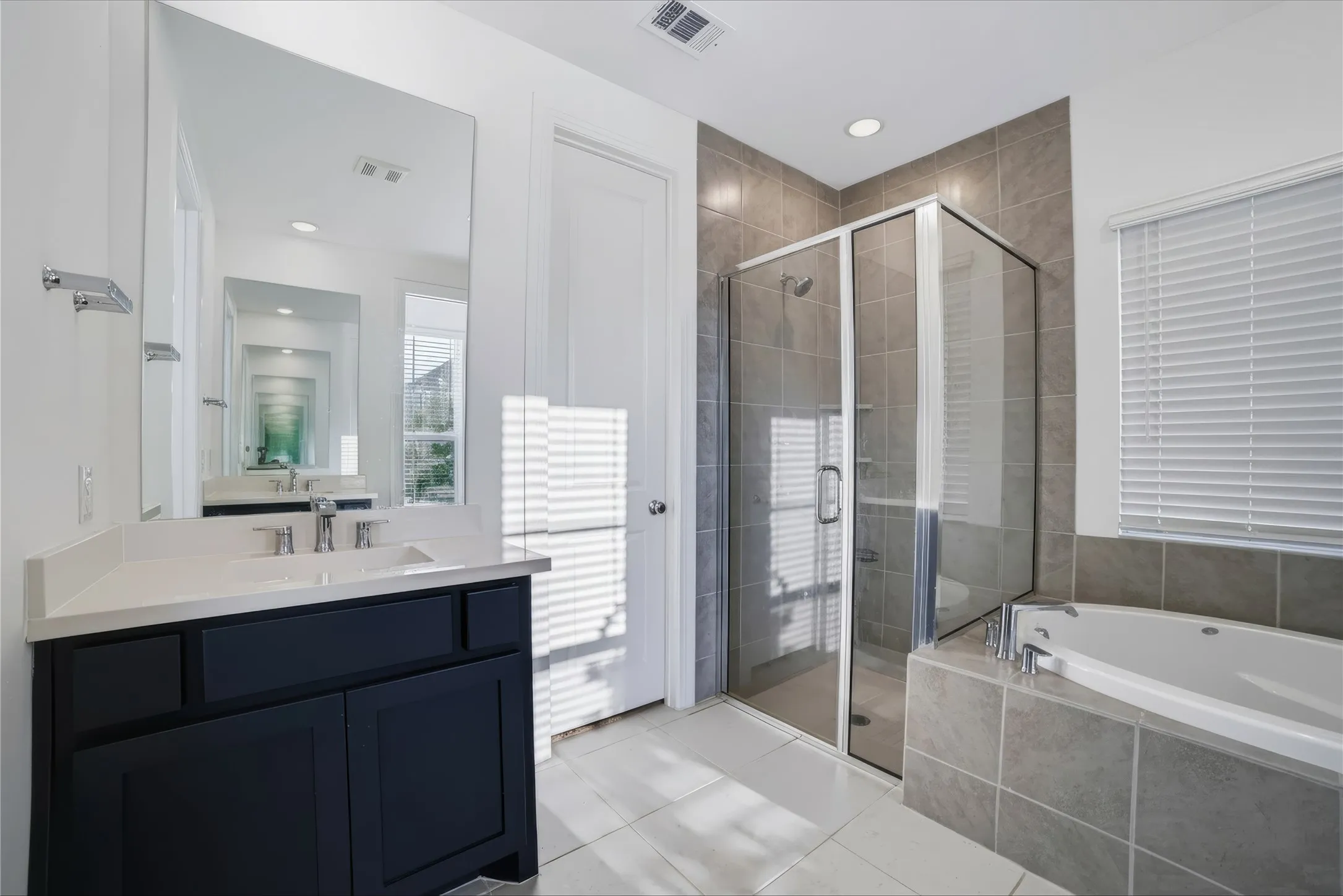 Single Family Residence For Rent in Collin County , 2836 Epping Way, Celina, Texas 75009, 5 Bedroom, 3 Bathroom, 2 Garage spaces, 2,521 Sqft, built in 2023, mls#21386168, Real Estate Agent in Celina, Homes For Rent in Collin county, Homes For Rent in Celina, Realtor in Celina Texas, Real Estate Brokerage Independent Realty Texas, Luminita Cordes Realtor