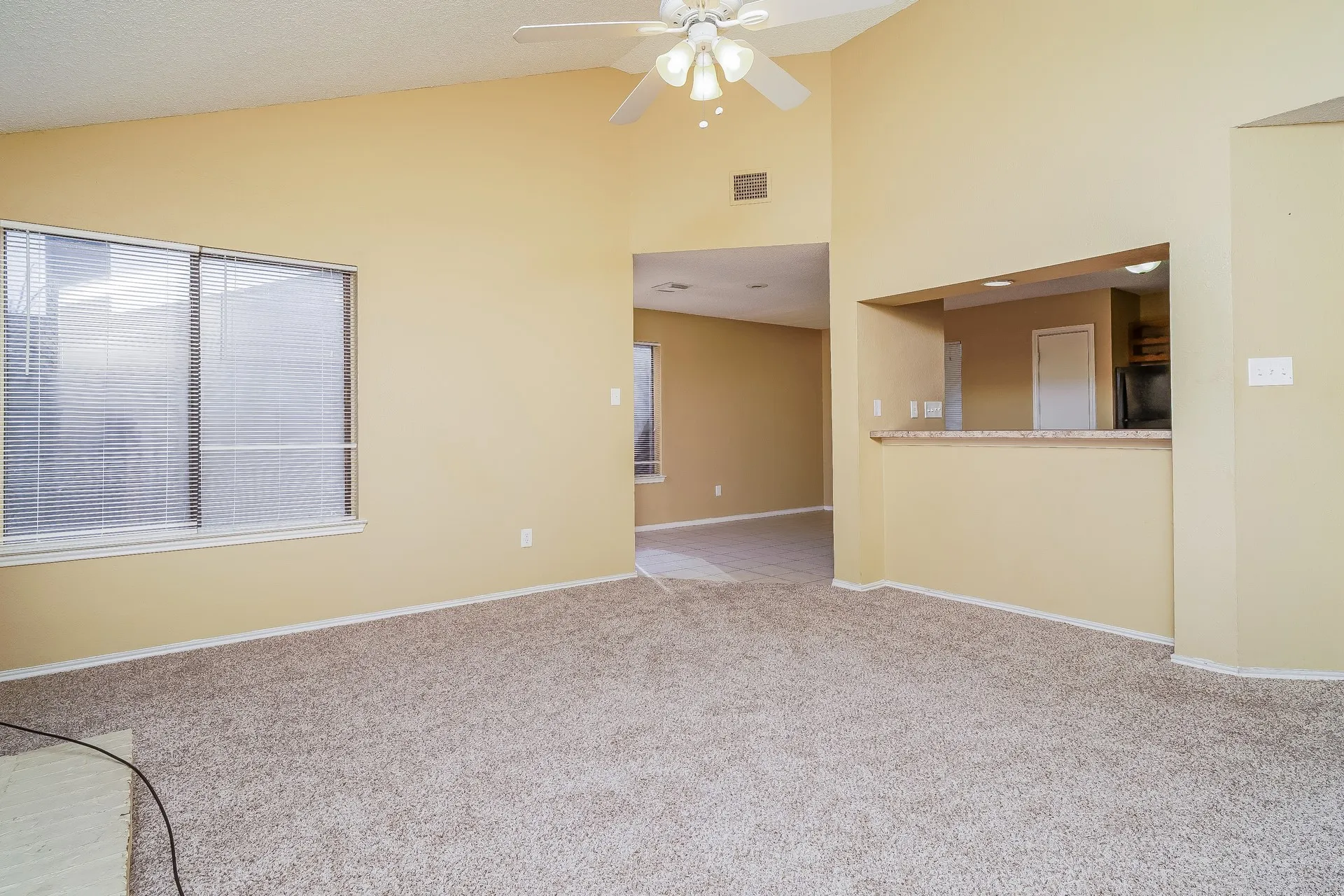 Single Family Residence For Rent in Dallas County , 3934 Cochise Drive, Balch Springs, Texas 75180, 4 Bedroom, 3 Bathroom, 2 Garage spaces, 1,766 Sqft, built in 1986, mls#21386183, Real Estate Agent in Balch Springs, Homes For Rent in Dallas county, Homes For Rent in Balch Springs, Realtor in Balch Springs Texas, Real Estate Brokerage Independent Realty Texas, Luminita Cordes Realtor