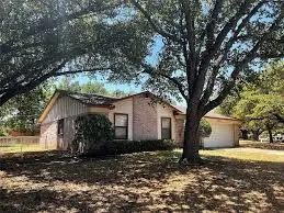 Single Family Residence For Rent in Tarrant County , 5001 Cummings Drive, North Richland Hills, Texas 76180, 4 Bedroom, 2 Bathroom, 2 Garage spaces, 1,288 Sqft, built in 1971, mls#21386197, Real Estate Agent in North Richland Hills, Homes For Rent in Tarrant county, Homes For Rent in North Richland Hills, Realtor in North Richland Hills Texas, Real Estate Brokerage Independent Realty Texas, Luminita Cordes Realtor